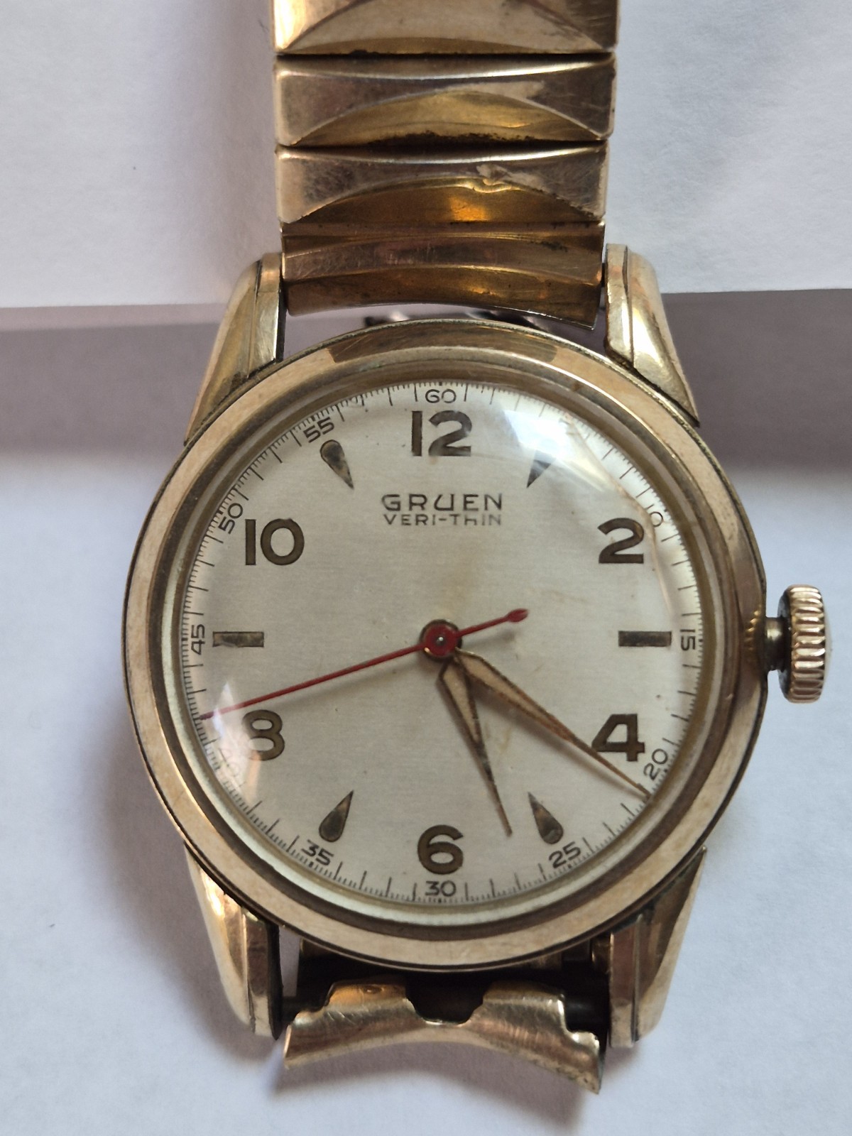 Vintage Gruen Veri-Thin 17J Manual Wind Watch Cal 422 SS Red Seconds Run 1950s