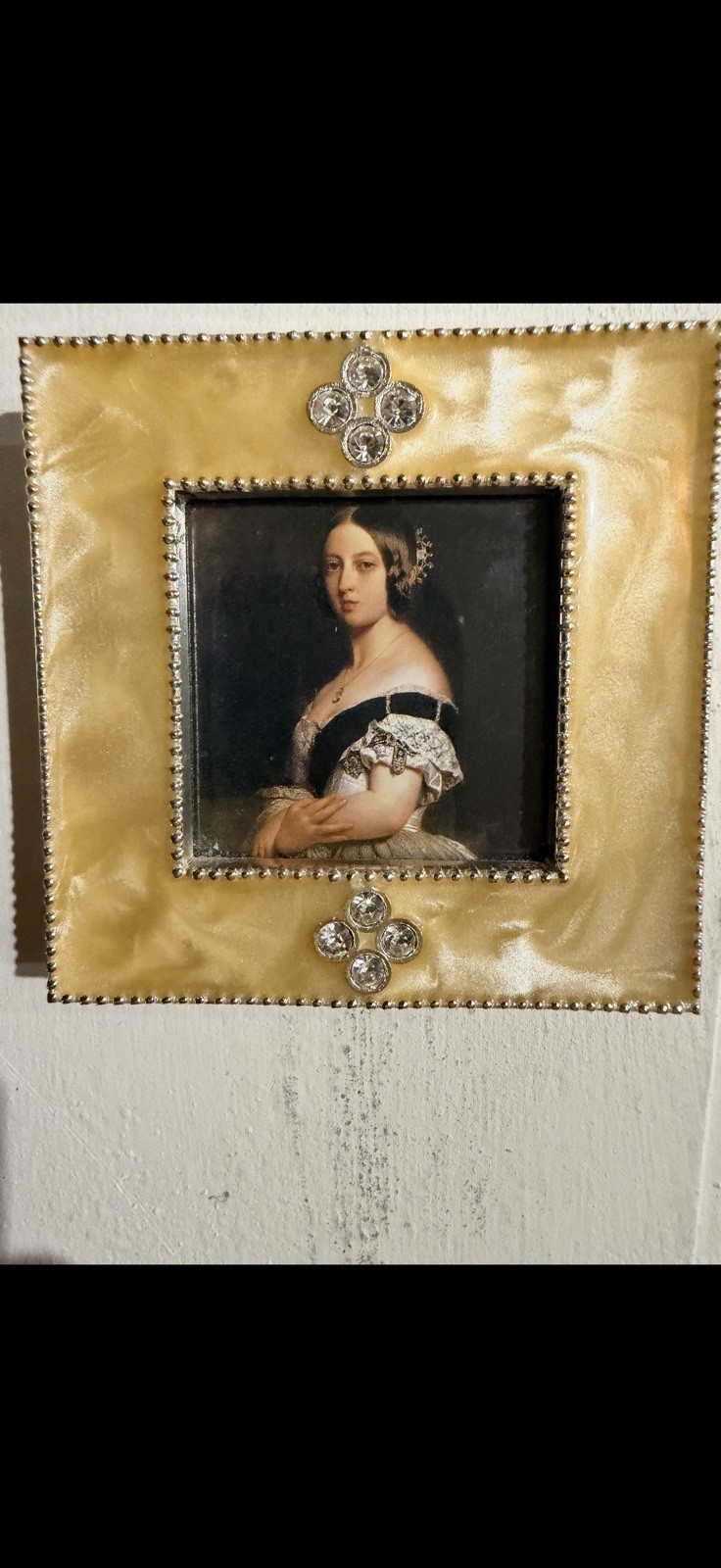 Miniature Picture Of Queen Victoria Miniature Picture Of Queen Victoria
