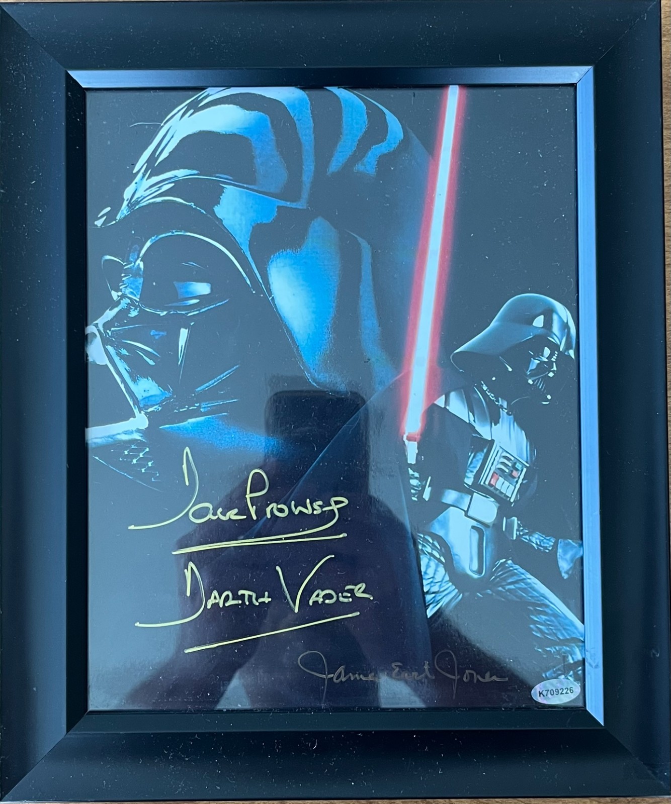 David Prowse James Earl Jones Auto Signed Star Wars Darth Vader 8x10 David Prowse James Earl Jones Auto Signed Star Wars Darth Vader 8x10