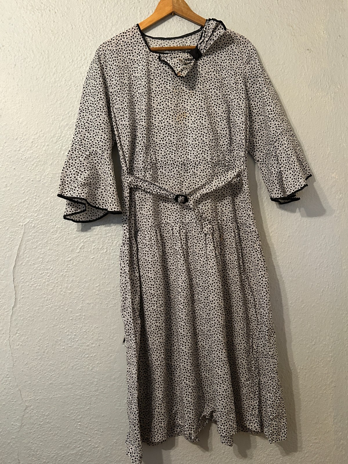 READ Vtg 1930\'s Womens Sz XL Black White Cotton Floral Day Dress Ruffle Sleeve
