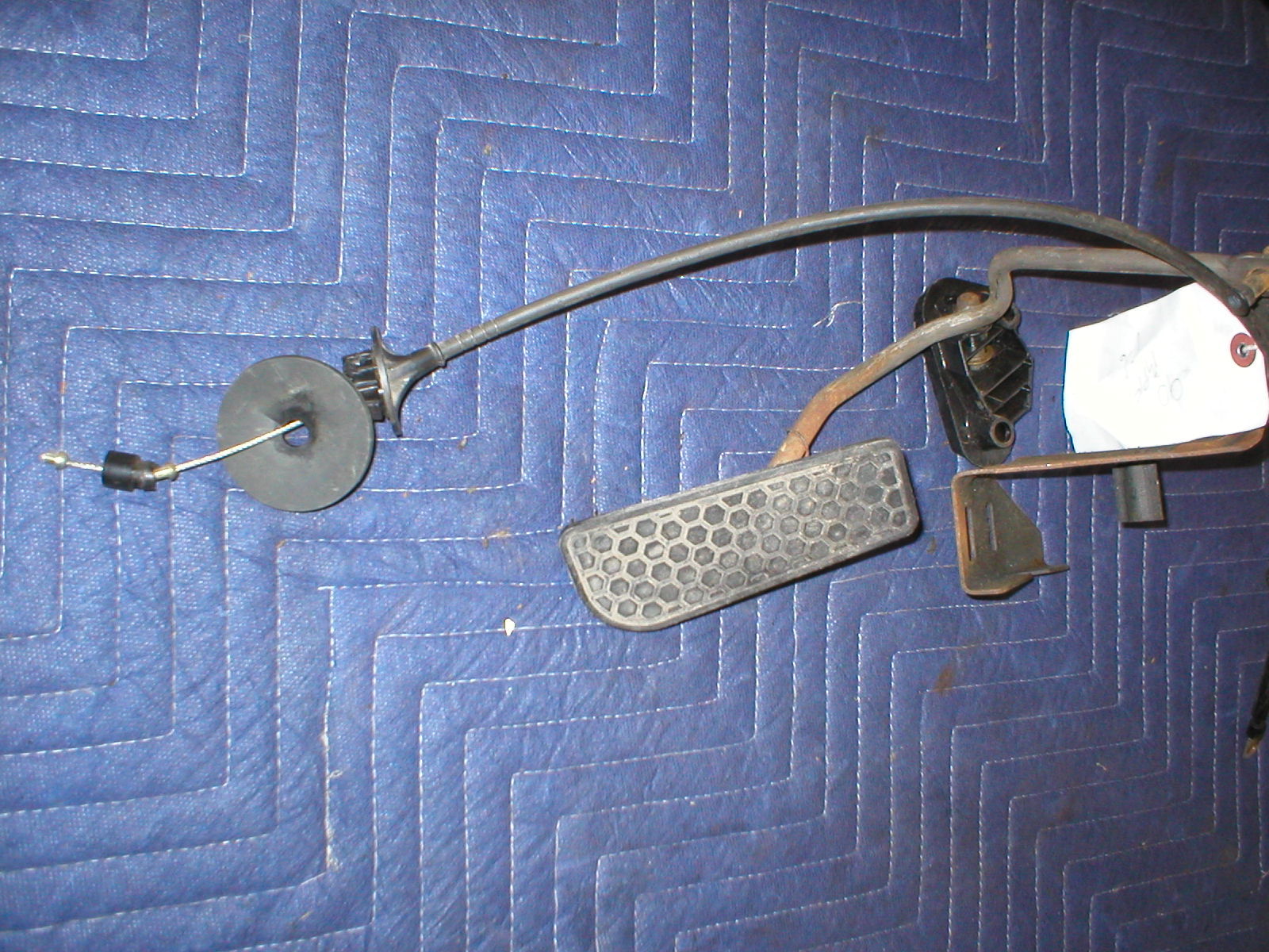 1986 87 88 89 90 91 92 GM CAMARO FIREBIRD THROTTLE CABLE + PEDAL V-6 MPFI  GM OE