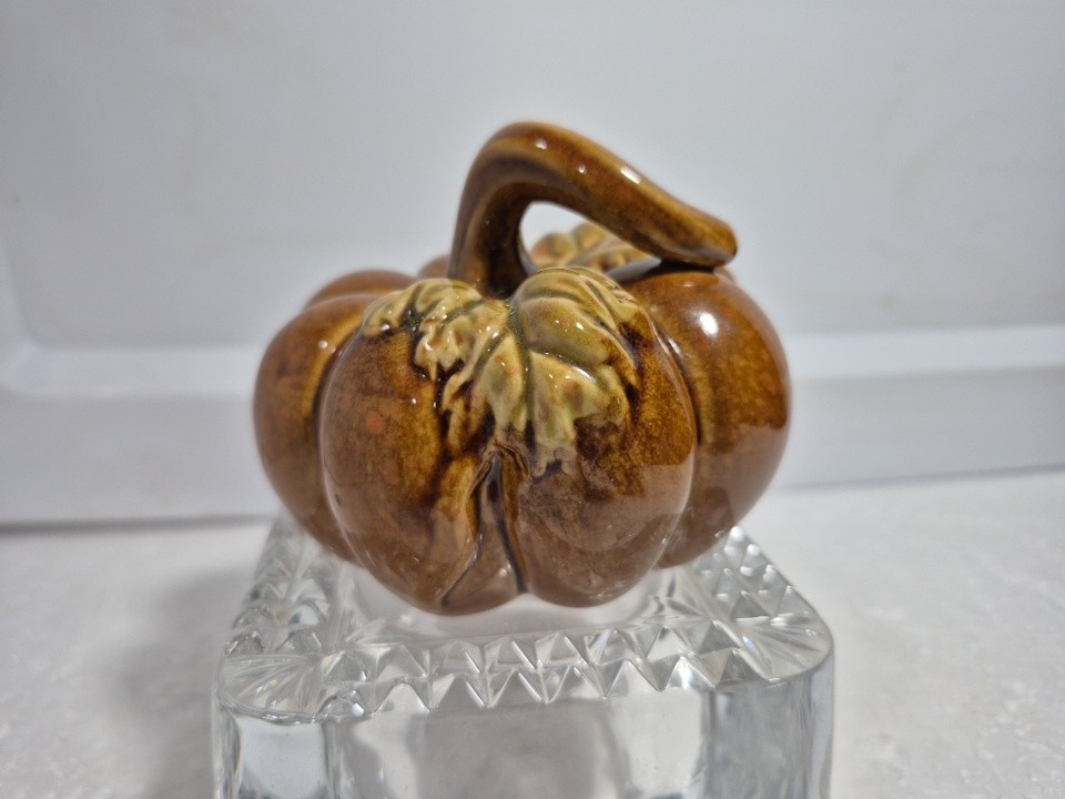 Decorative Ceramic Pumpkin Fall Harvest Thanksgiving Halloween Autumn Table Decorative Ceramic Pumpkin Fall Harvest Thanksgiving Halloween Autumn Table