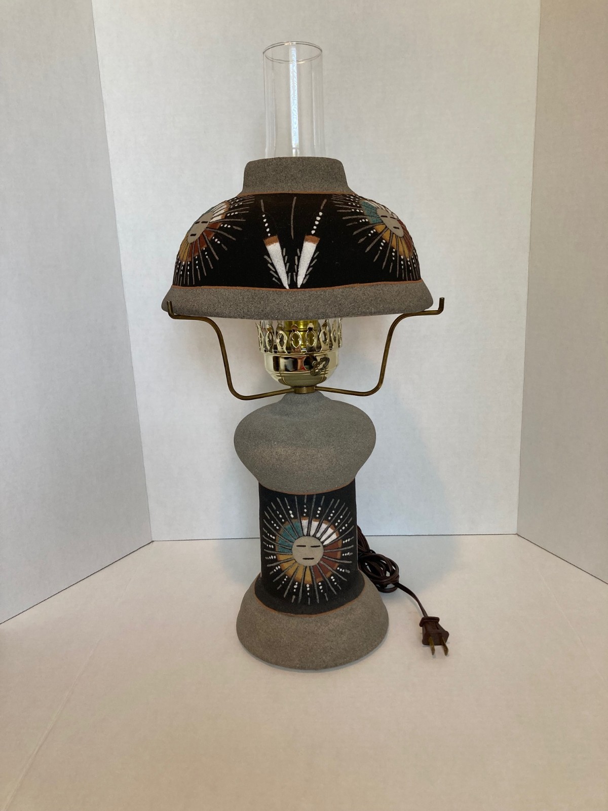 Vintage Southwestern Native American Style Sand Painted Art Pottery Table Lamp