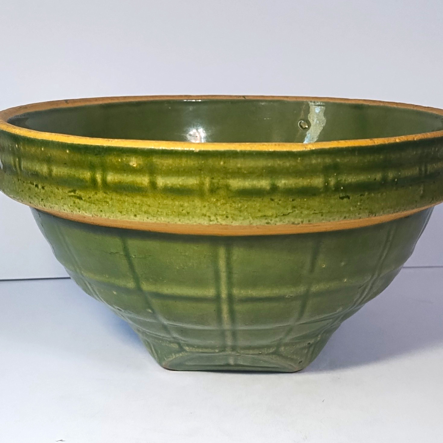 Green MCCoy Ceramic Pottery antique mixing bowl windowpane #4 ? 4.5\ Green MCCoy Ceramic Pottery antique mixing bowl windowpane #4 ? 4.5\