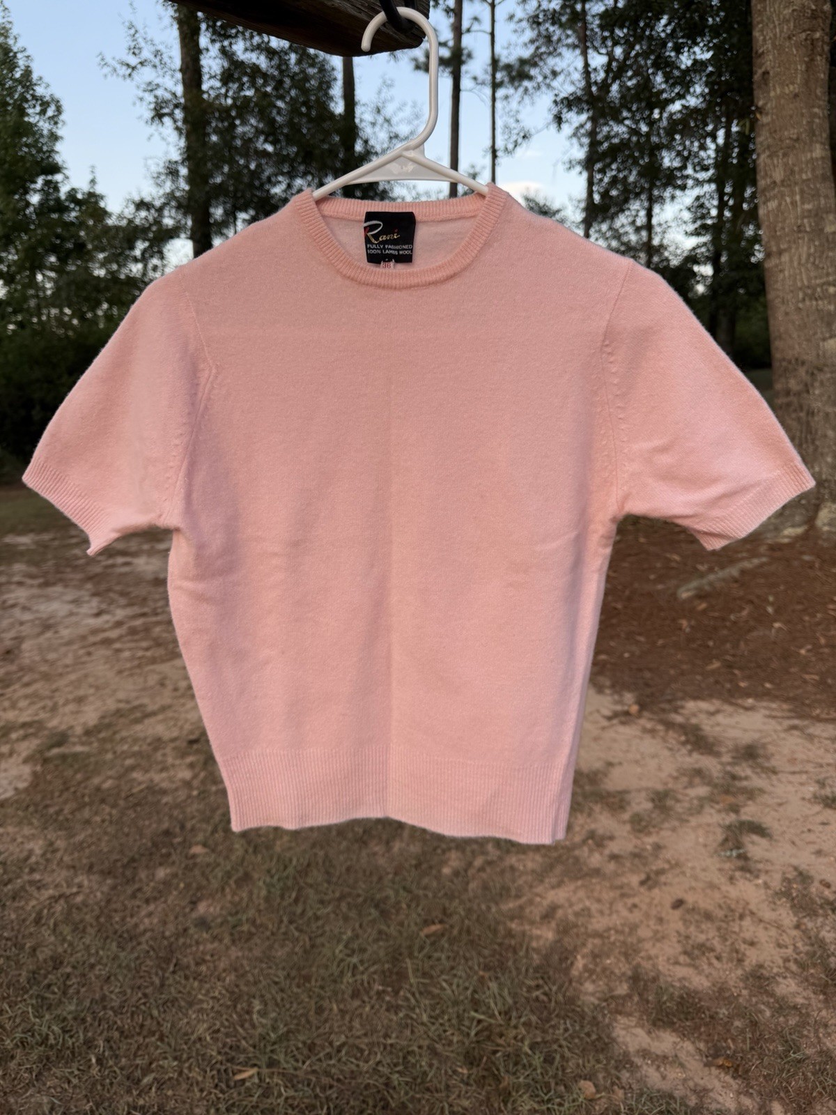 Vintage 60’s/70’s Rani Pink100% Lambswool Fully Fashioned Short Sleeve Sweater Vintage 60’s/70’s Rani Pink100% Lambswool Fully Fashioned Short Sleeve Sweater