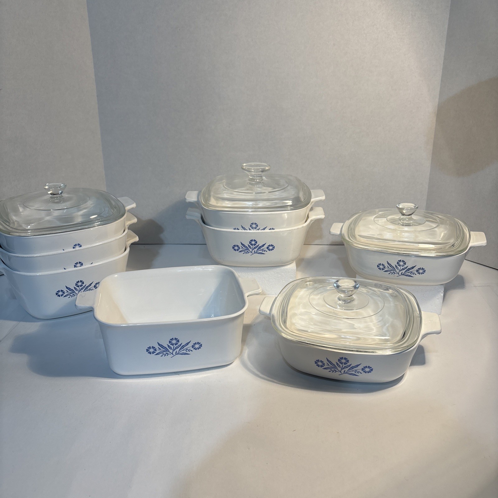 12 Pc Vtg Corning Ware Blue Cornflower. P-4-B,(2)P-1-B,(2)P-1 1/2-B,(3)P-1 3/4-B 12 Pc Vtg Corning Ware Blue Cornflower. P-4-B,(2)P-1-B,(2)P-1 1/2-B,(3)P-1 3/4-B