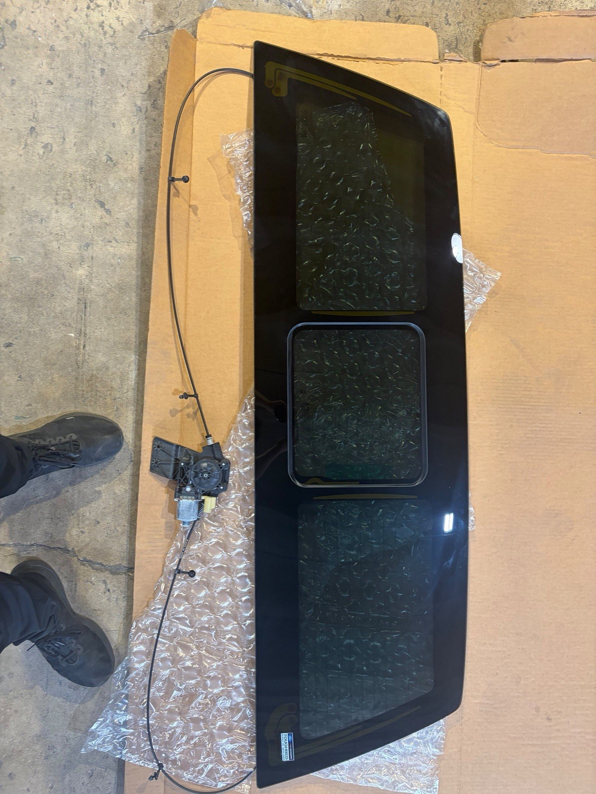 2021-2025 Ford F-150 Rear Power Sliding Back Glass Window W/Motor OEM