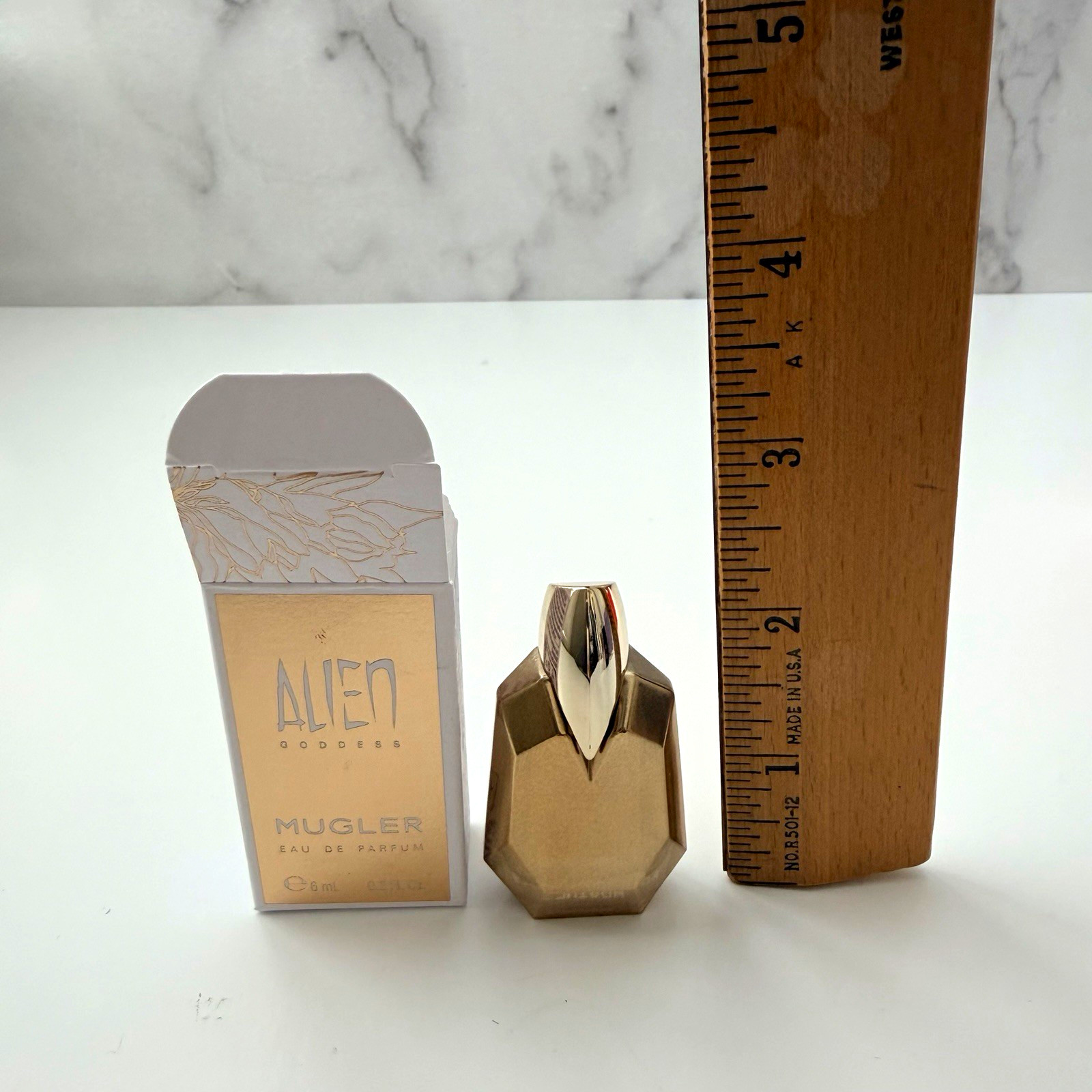 Mugler Alien Goddess Eau de Parfum mini bottle  0.2 fl oz/6 ml  new in box