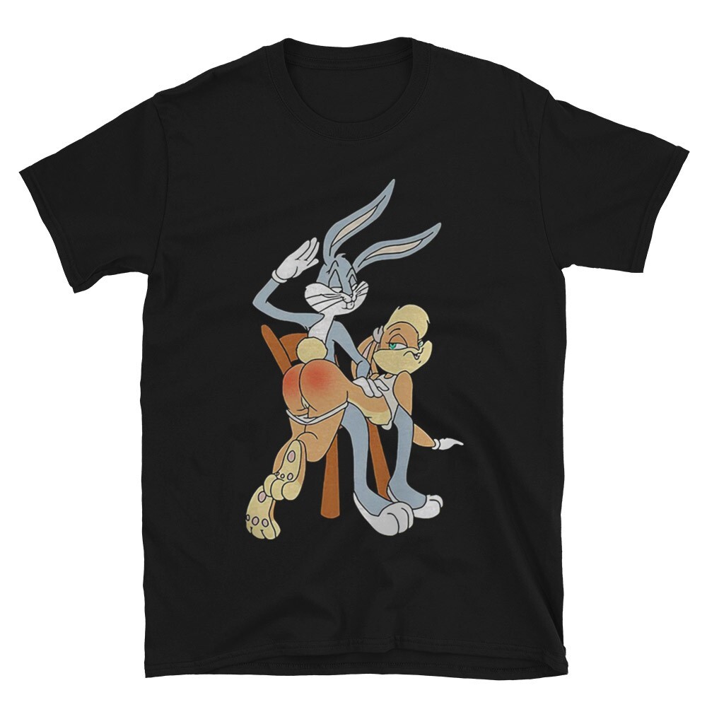 Bugs Bunny Spanking Lola Bunny Rabbit Cartoon Spoof Gift Vintage Men\'s T Shirt Bugs Bunny Spanking Lola Bunny Rabbit Cartoon Spoof Gift Vintage Men\'s T Shirt