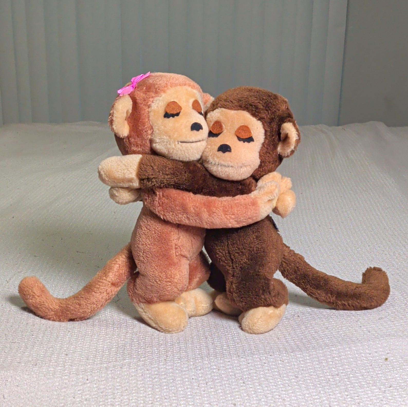 Dakin 1979 Vintage Hugging Monkey Plush Pair Brown & Pink Small 6-14 in Dakin 1979 Vintage Hugging Monkey Plush Pair Brown & Pink Small 6-14 in