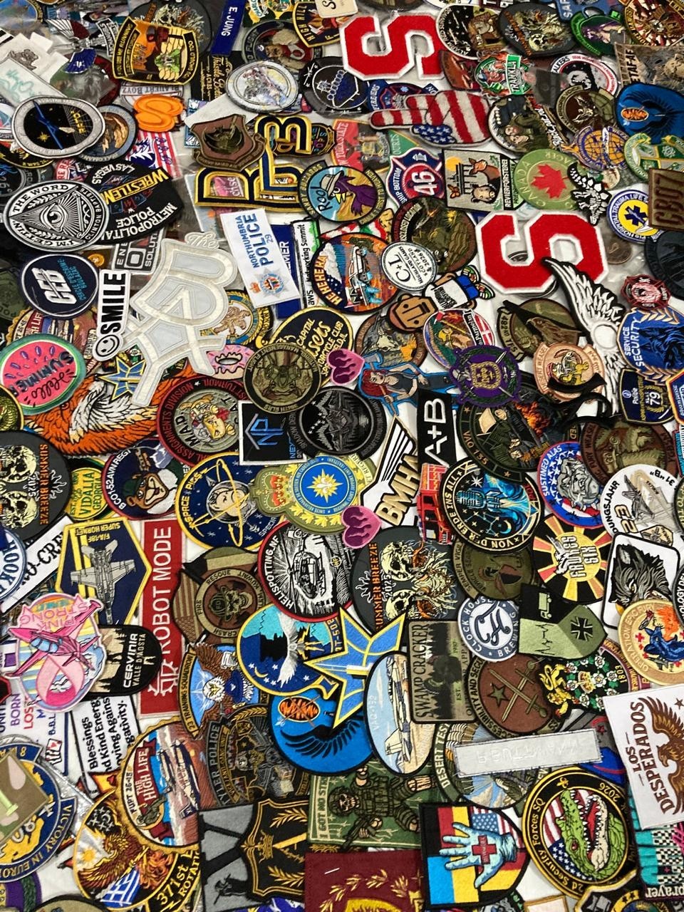 5 - 500 Embroidered Patches Wholesale Bulk Lot Iron Sew On Random Mixed Designs 