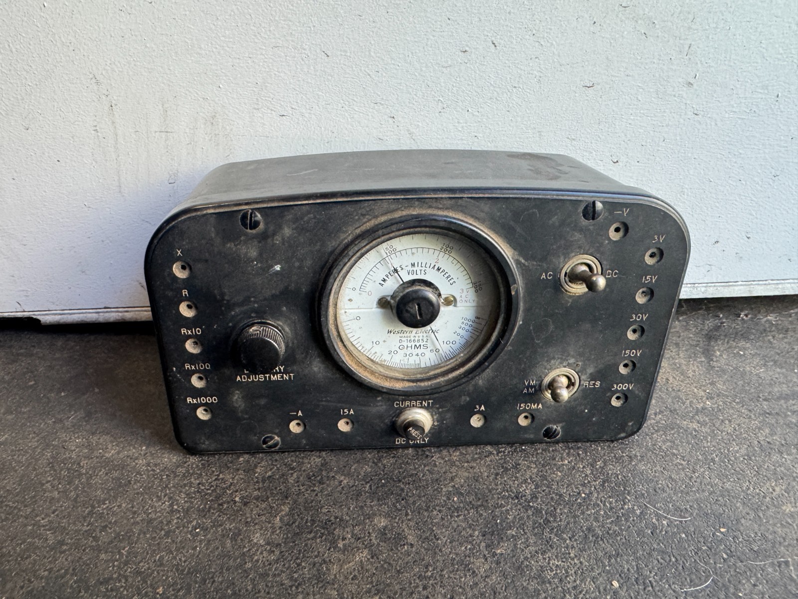 Vintage Weston Electrical Multimeter Volt Ohm Milliammeter AC DC Test Equipment Vintage Weston Electrical Multimeter Volt Ohm Milliammeter AC DC Test Equipment