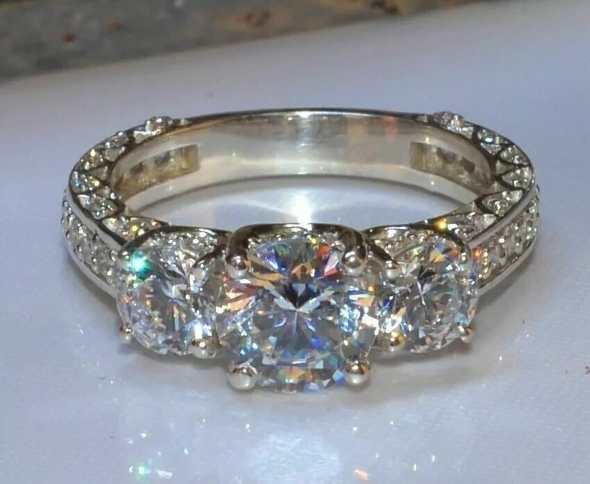VVS1 3.15Ct Round Cut Lab Created Diamond 14K White Gold Finish Engagement Ring
