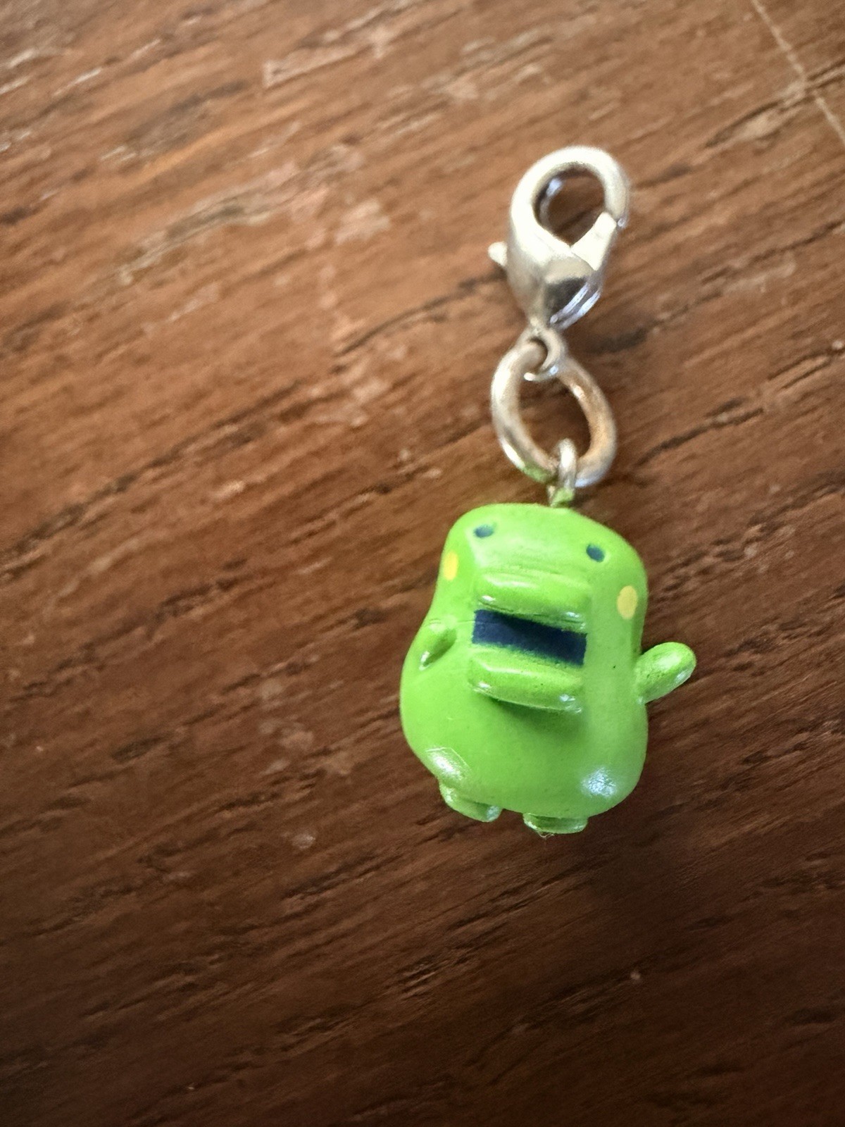 VTG 2004 Bandai Wiz Tamagotchi Kuchipatchi Figure Charm Keychain Zipper Pull VTG 2004 Bandai Wiz Tamagotchi Kuchipatchi Figure Charm Keychain Zipper Pull