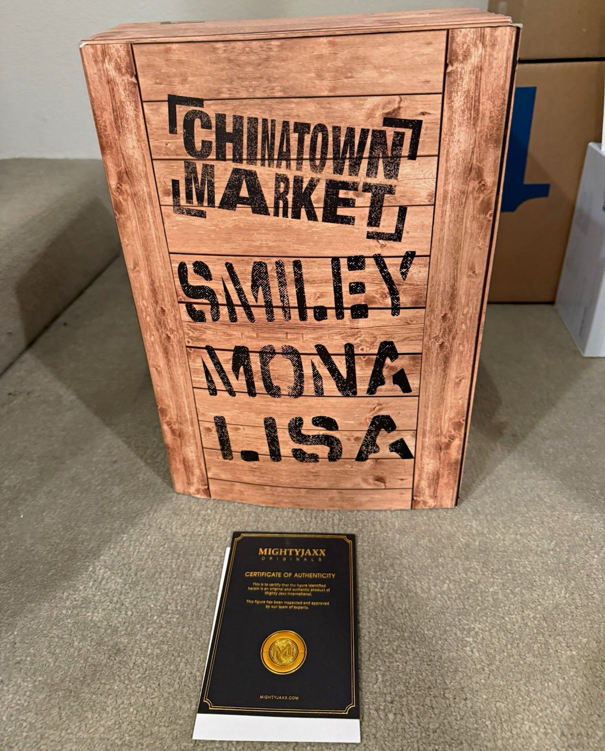 Mighty Jaxx Chinatown Market Smiley Mona Lisa Art Figure