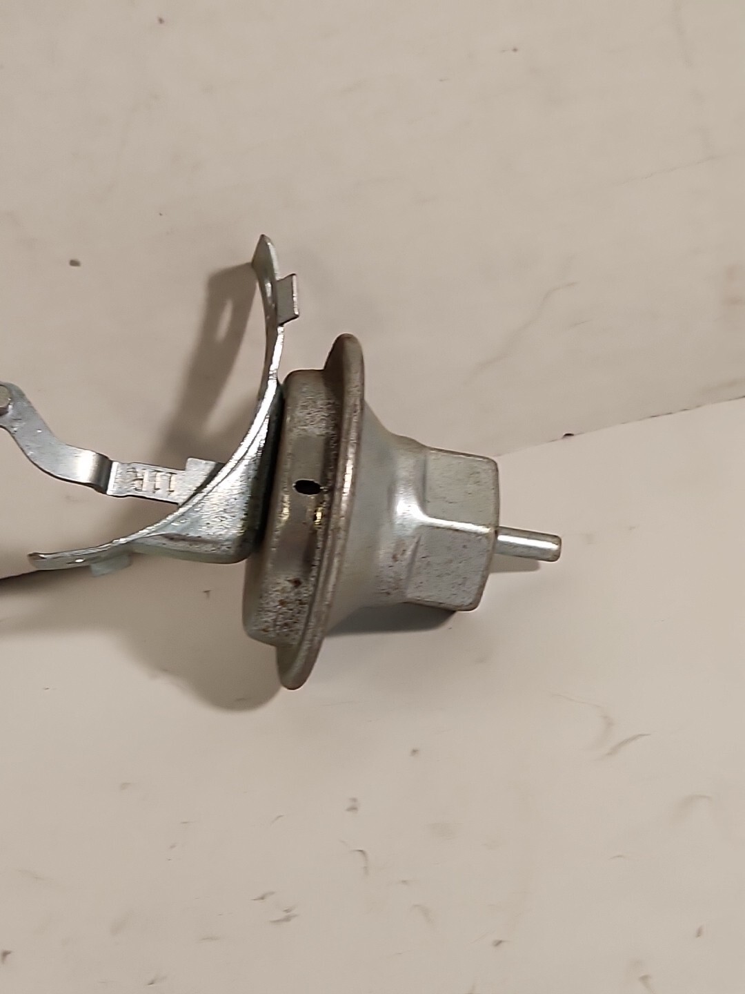 NOS 1966-72 Oldsmobile BUICK OLDSMOBILE Distributor Vacuum Advance AH12. B205 NOS 1966-72 Oldsmobile BUICK OLDSMOBILE Distributor Vacuum Advance AH12. B205