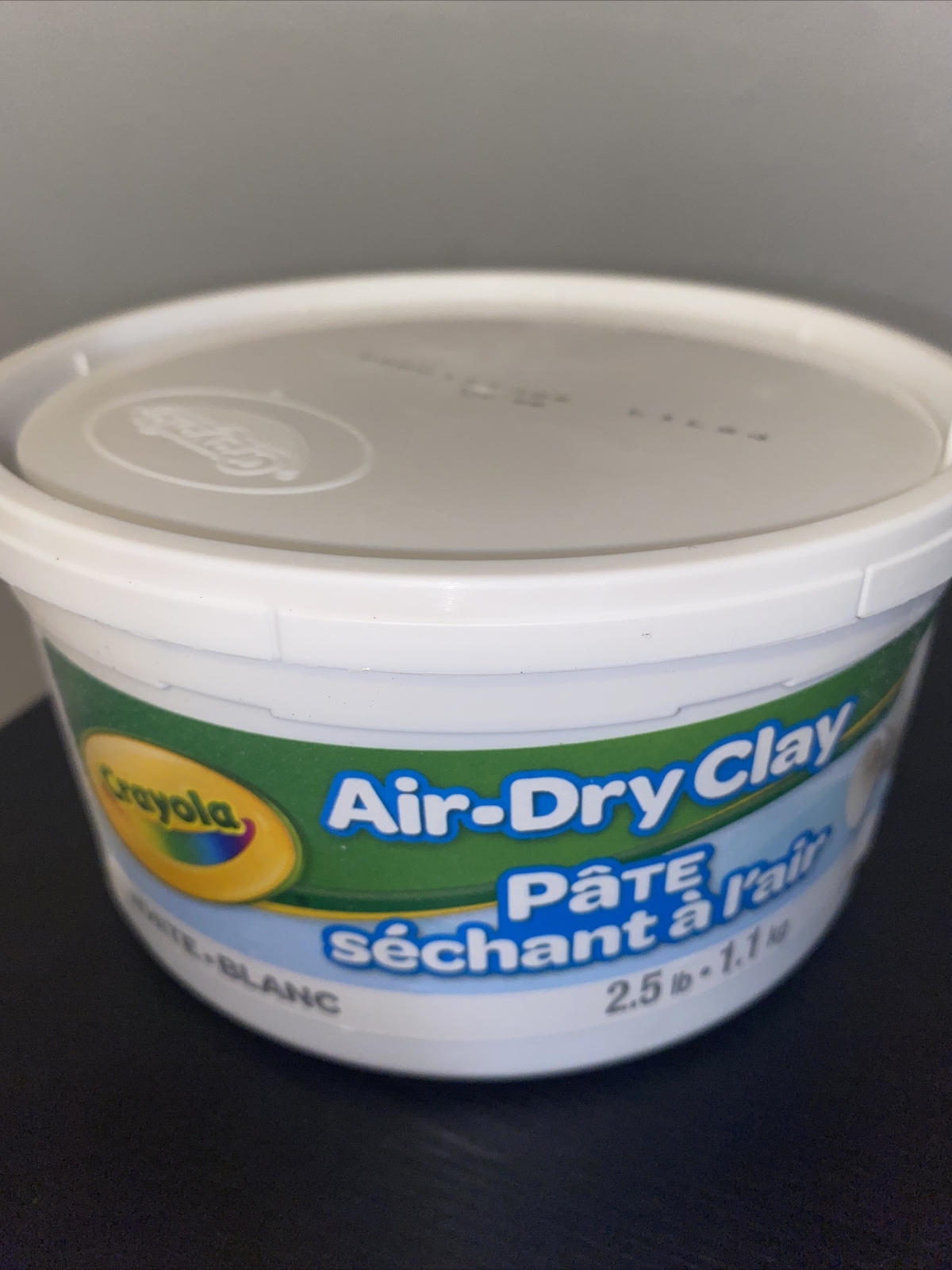Crayola Air Dry Clay 2.5 Lb Bucket, White