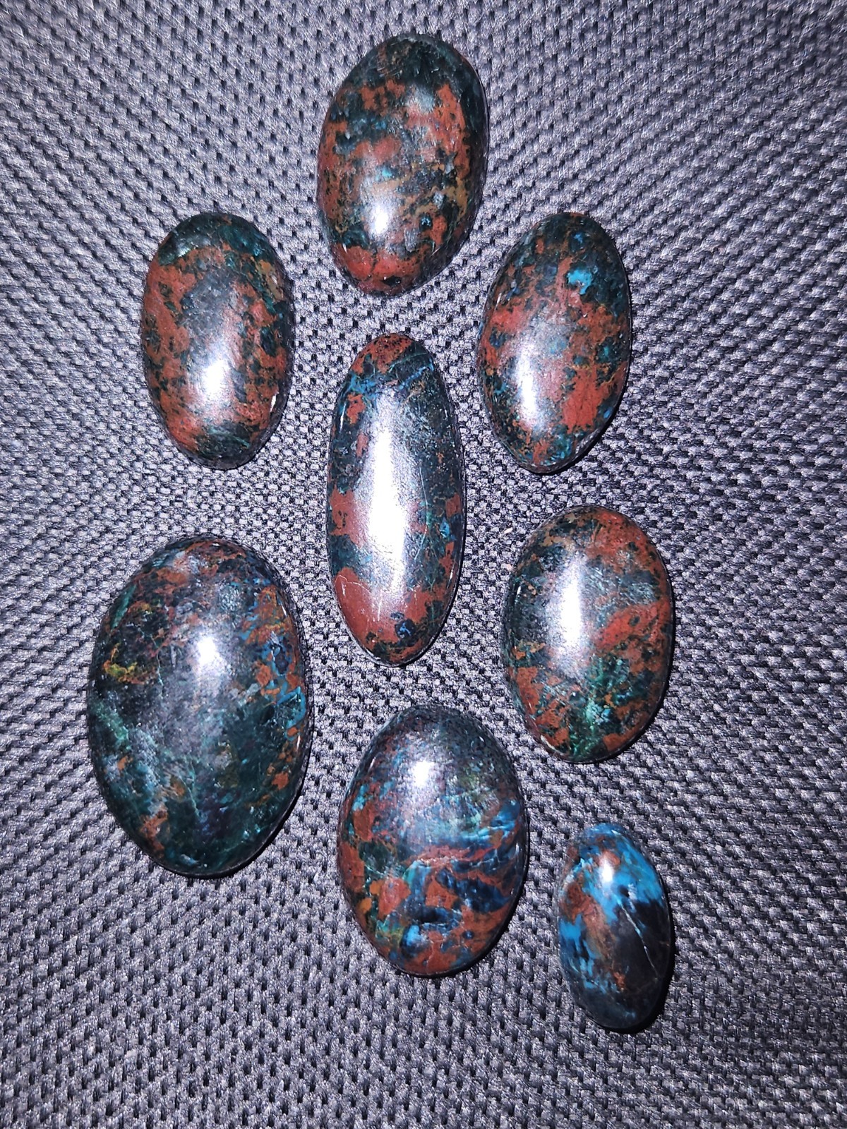 Beautiful Bisbee Lavendar Pit Stones - 8 pieces - 118.55 carats total