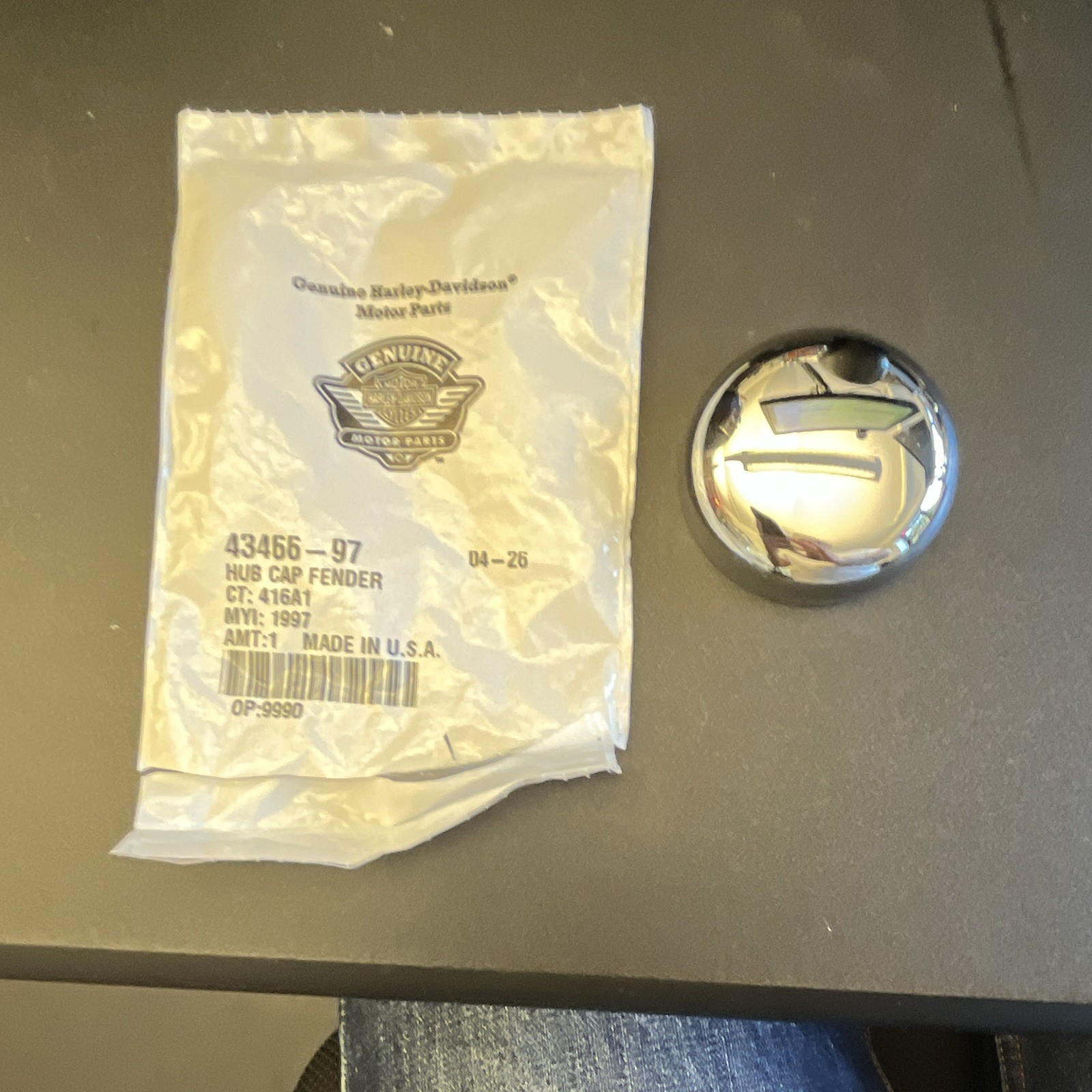 OEM Harley Davidson Hub Cap Fender 43466-97