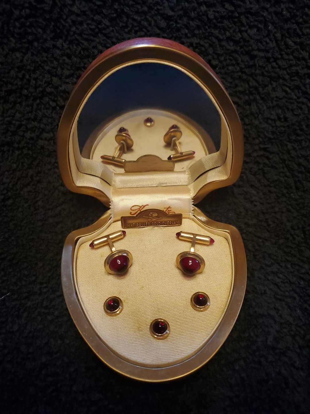 Krementz 1930\'s Art Deco Red Stone 14K Rolled Gold Cuff Links & Studs Set in Box