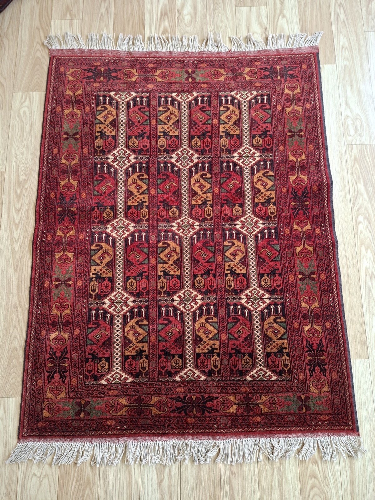 S01 Best Quality Handmade Knotted Afghan Oriental Rug Fine Wool Rug 136×103 Cm