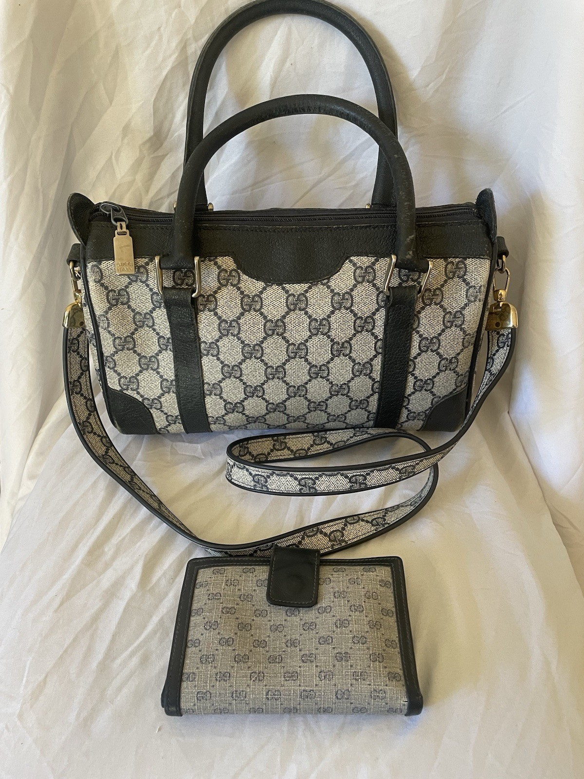 Vintage Gucci GG Signature Plus Boston Bag Navy Cream Shoulder Satchel + Wallet