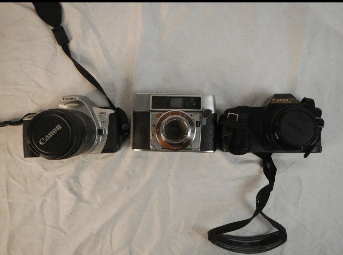 Lot Of 3 . Canon EOS Rebel 2000 With Lens Agfa Optima. 1A Canon. T50 Camera. Lot Of 3 . Canon EOS Rebel 2000 With Lens Agfa Optima. 1A Canon. T50 Camera.