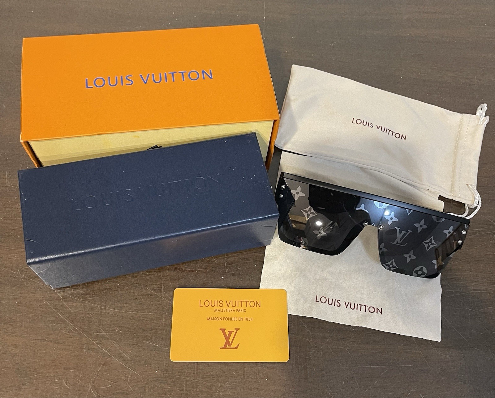 Louis Vuitton LV Waimea L Shield Sunglasses Z1583W Black Monogram w/Box (NWOT) Louis Vuitton LV Waimea L Shield Sunglasses Z1583W Black Monogram w/Box (NWOT)