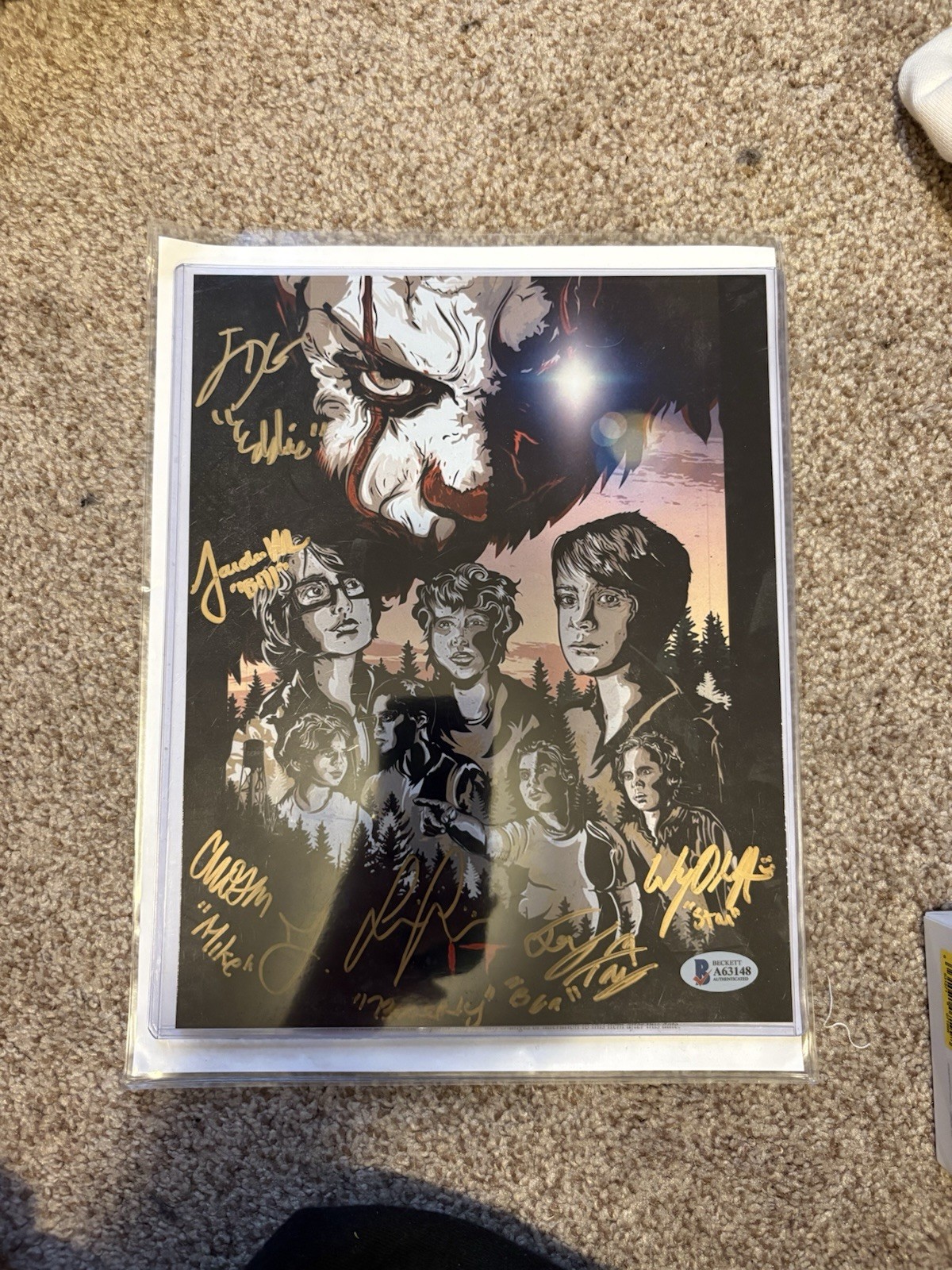 It Movie Cast Multi-Signed 8x10 Original Photograph Beckett Authenticated It Movie Cast Multi-Signed 8x10 Original Photograph Beckett Authenticated