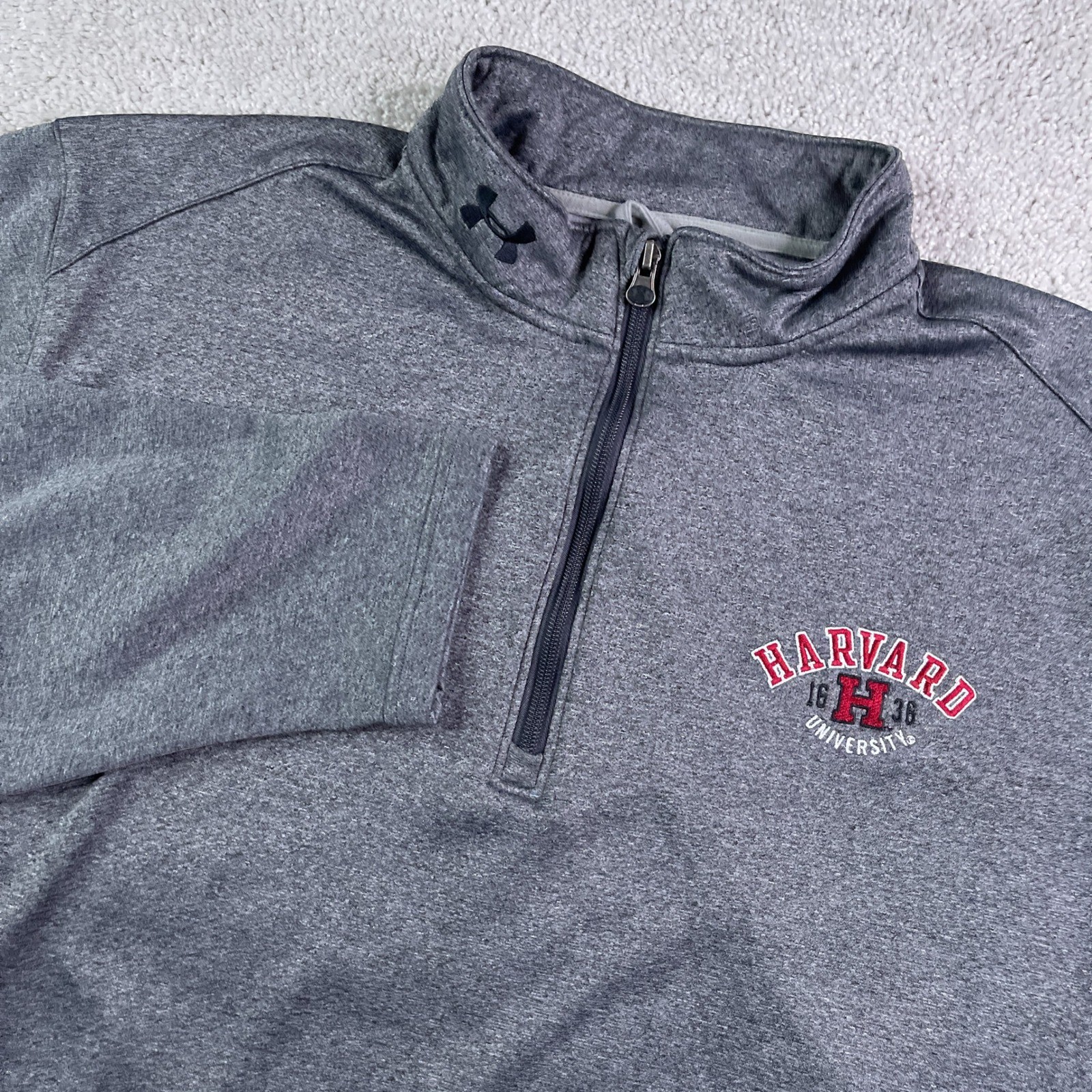 Harvard Crimson Sweatshirt Mens XL Gray Under Armour Quarter Zip Fleece Pullover