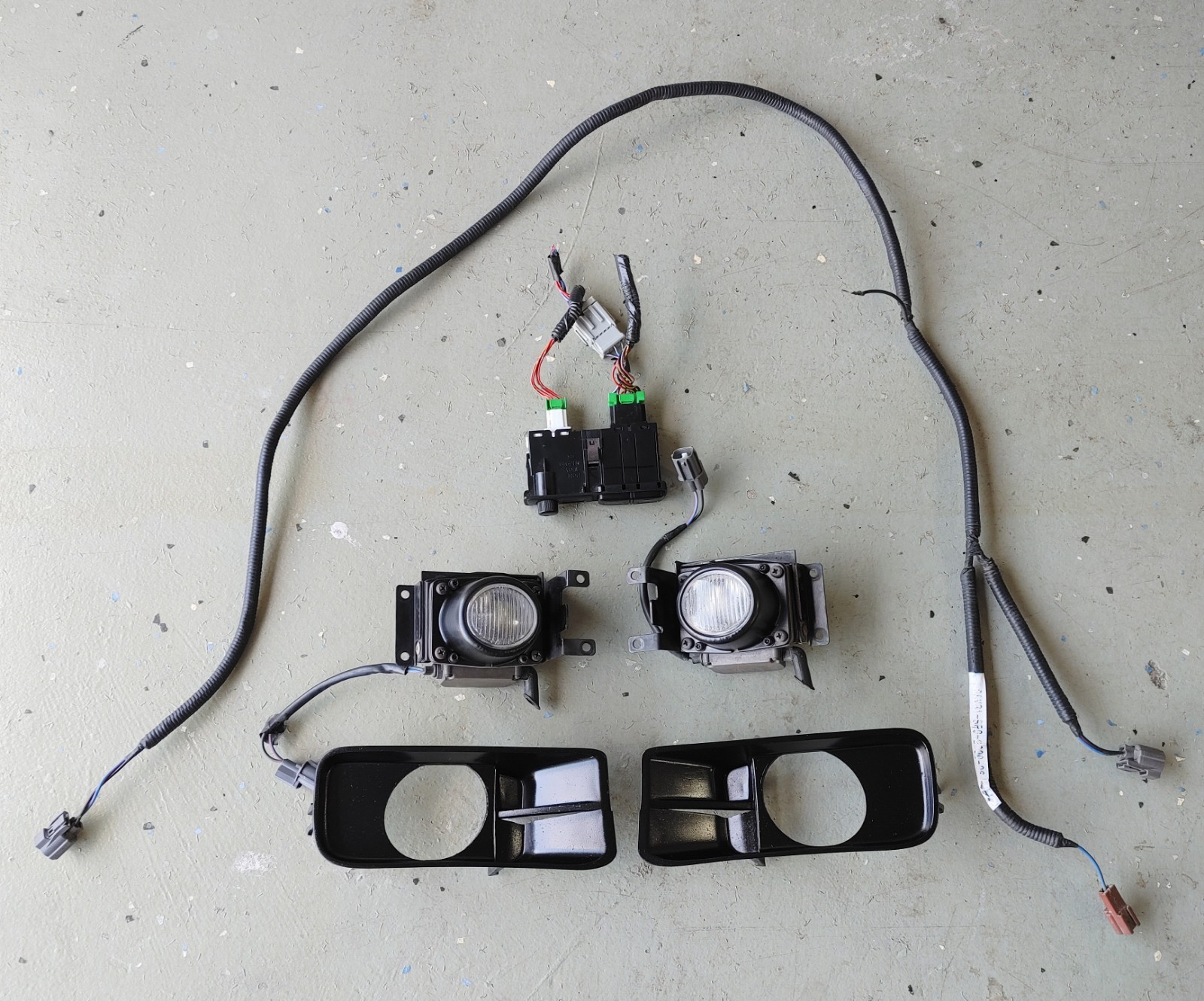 94-95 Acura Legend LS Coupe OEM Factory Stanley Fog Lights KA8 RARE VHTF