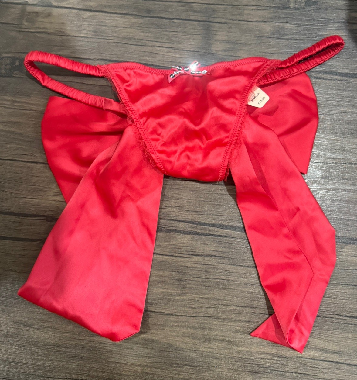 Vintage Victoria\'s Secret Red Satin Bow (detachable bow) V-String Thong, Medium Vintage Victoria\'s Secret Red Satin Bow (detachable bow) V-String Thong, Medium