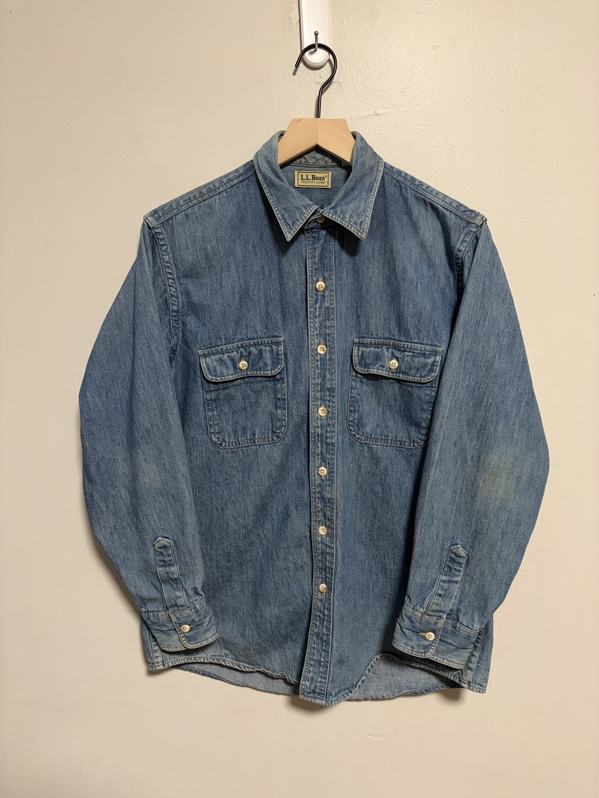 Vintage 80s LL Bean Freeport Maine Denim Flap Pockets Cotton Shirt Size Medium