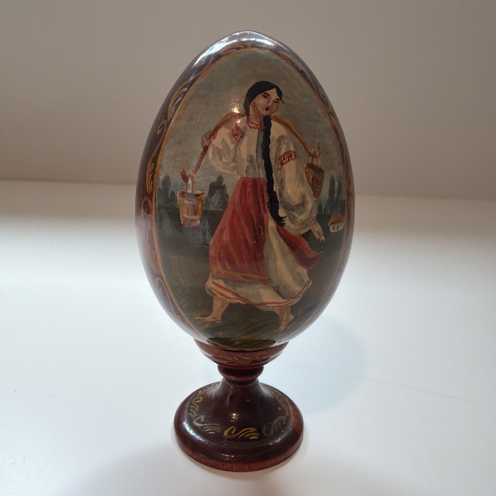 Vtg Hand Painted Russian Lacquer Egg Vtg Hand Painted Russian Lacquer Egg