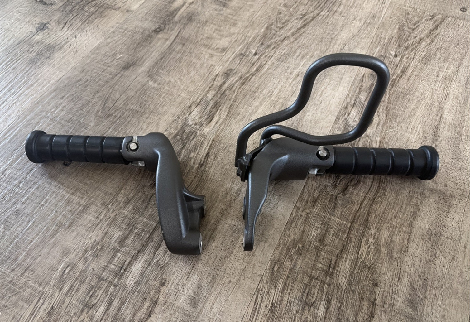 15-24 Indian OEM Scout Bobber Rogue passenger pegs Titanium Silver 2882251-650 15-24 Indian OEM Scout Bobber Rogue passenger pegs Titanium Silver 2882251-650
