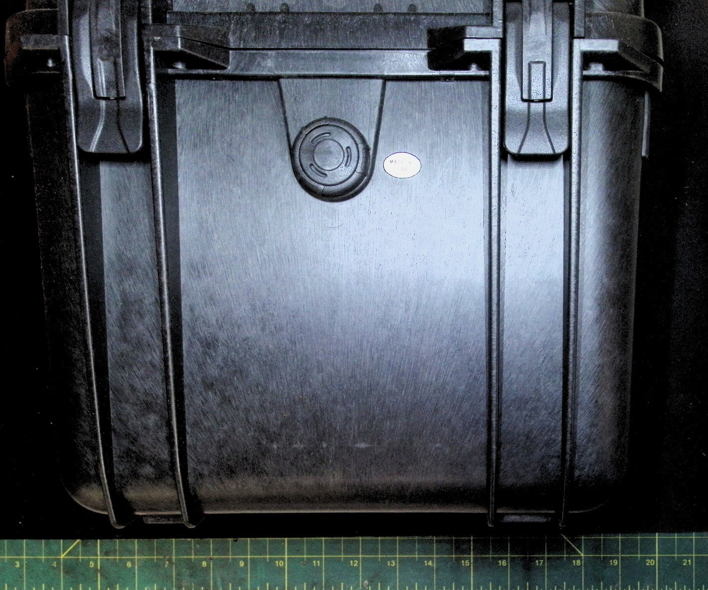 Opened Box Pure Outdoor Weatherproof Polypropylene Case w/ Customizable Foam Opened Box Pure Outdoor Weatherproof Polypropylene Case w/ Customizable Foam