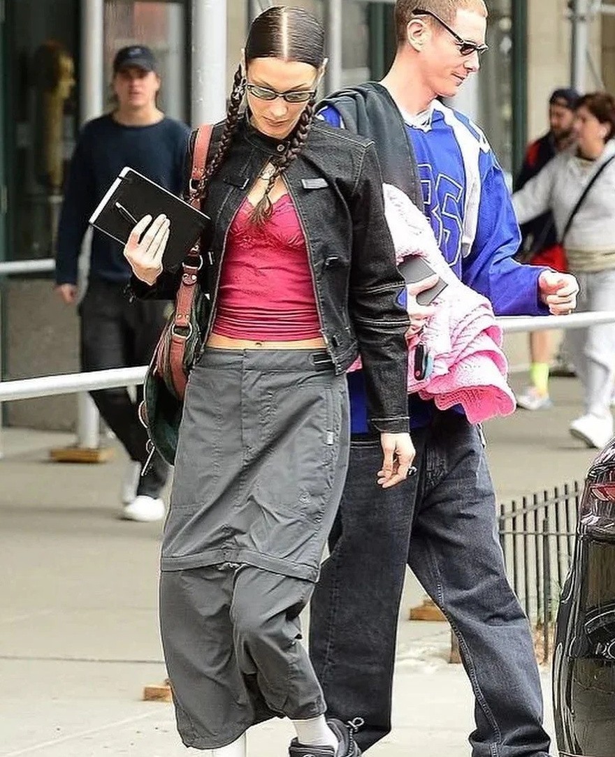 2002 Nike ACG 2 in 1 Convertible Tech Skirt (S-M)