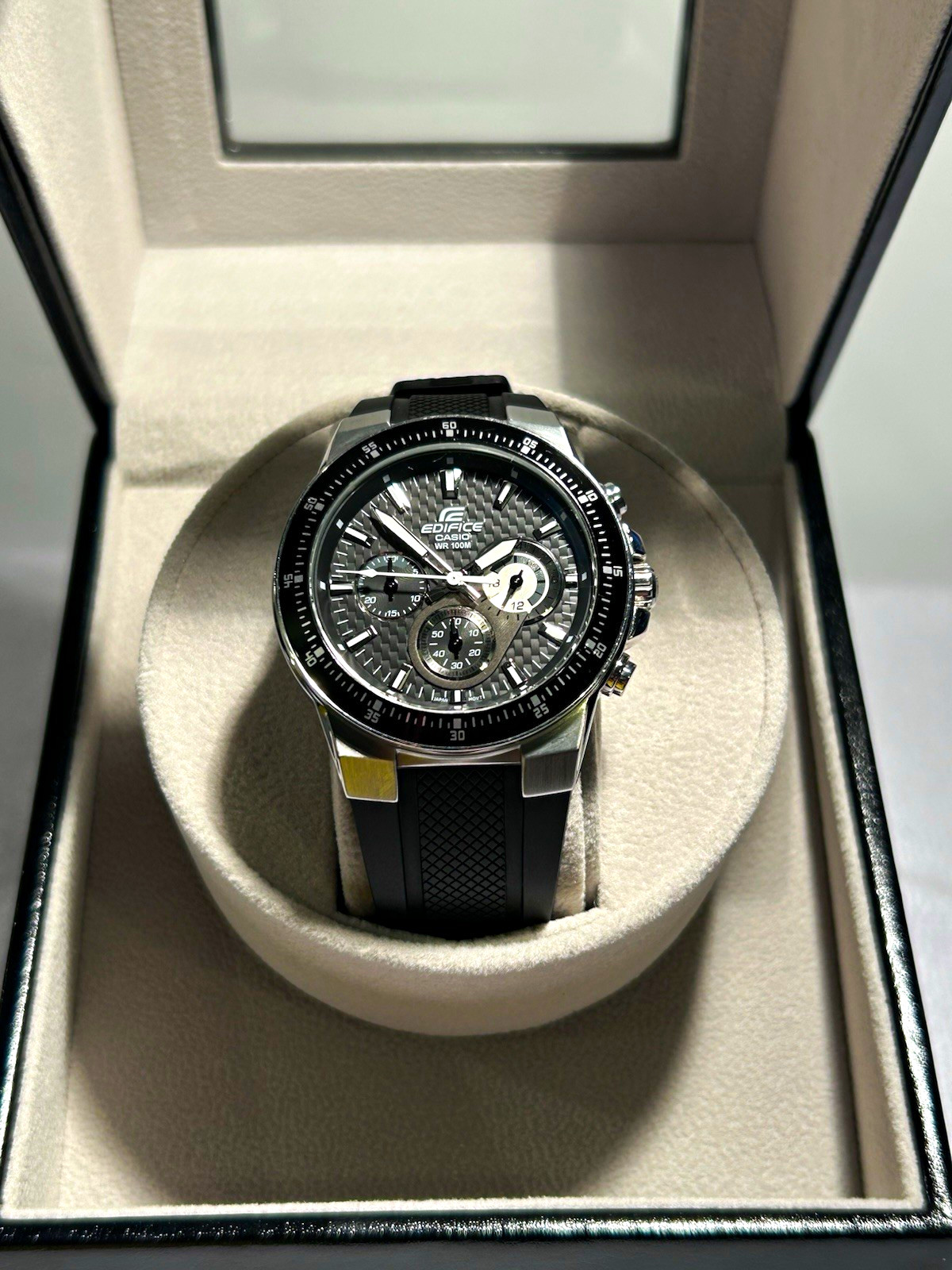 Casio Edifice EF-552 Men's Chronograph 100m Quartz Black Dial 44mm Box Casio Edifice EF-552 Men's Chronograph 100m Quartz Black Dial 44mm Box