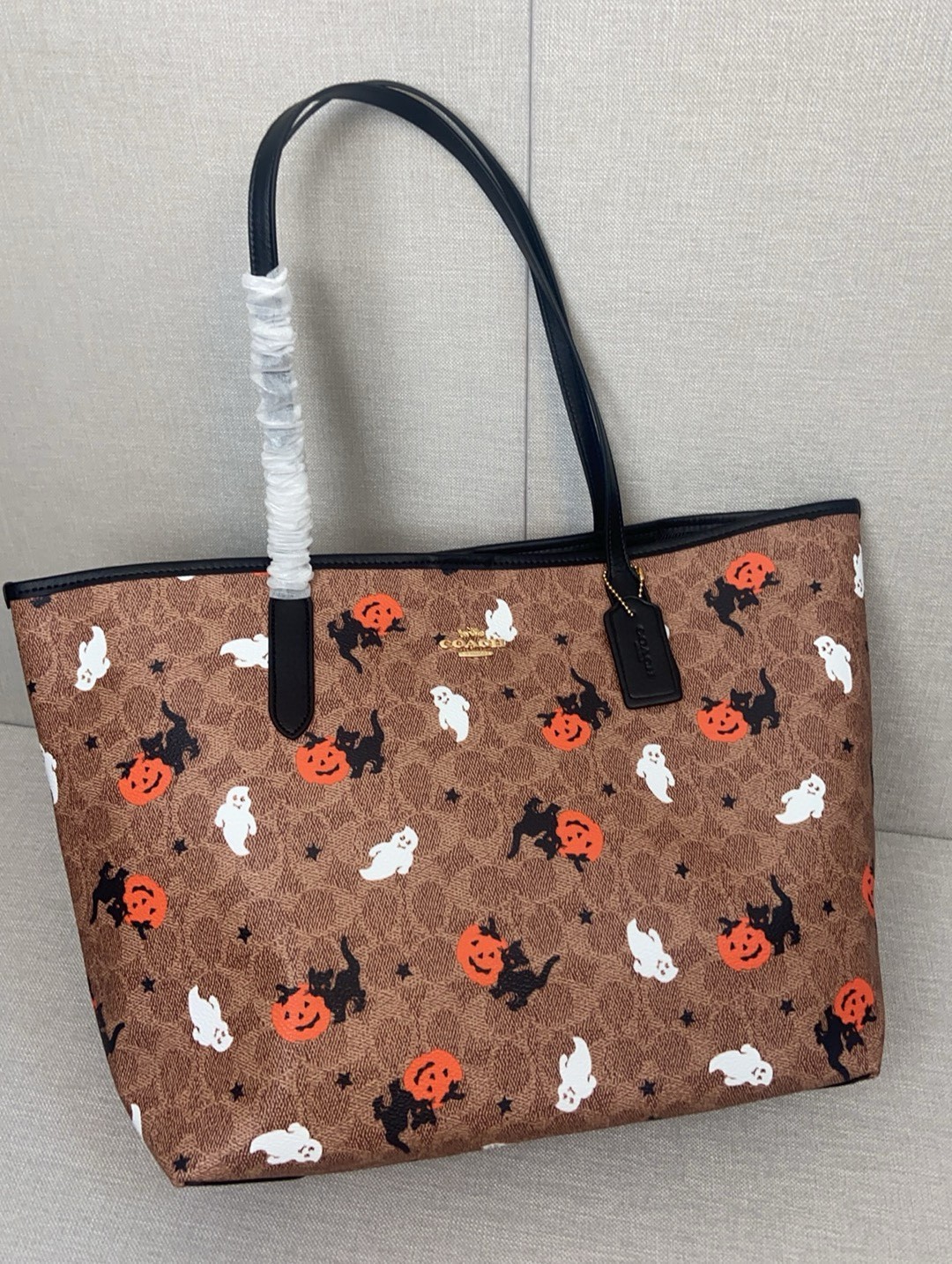NWT CW450 City Tote Bag Pumpkin Halloween Holidays NWT CW450 City Tote Bag Pumpkin Halloween Holidays