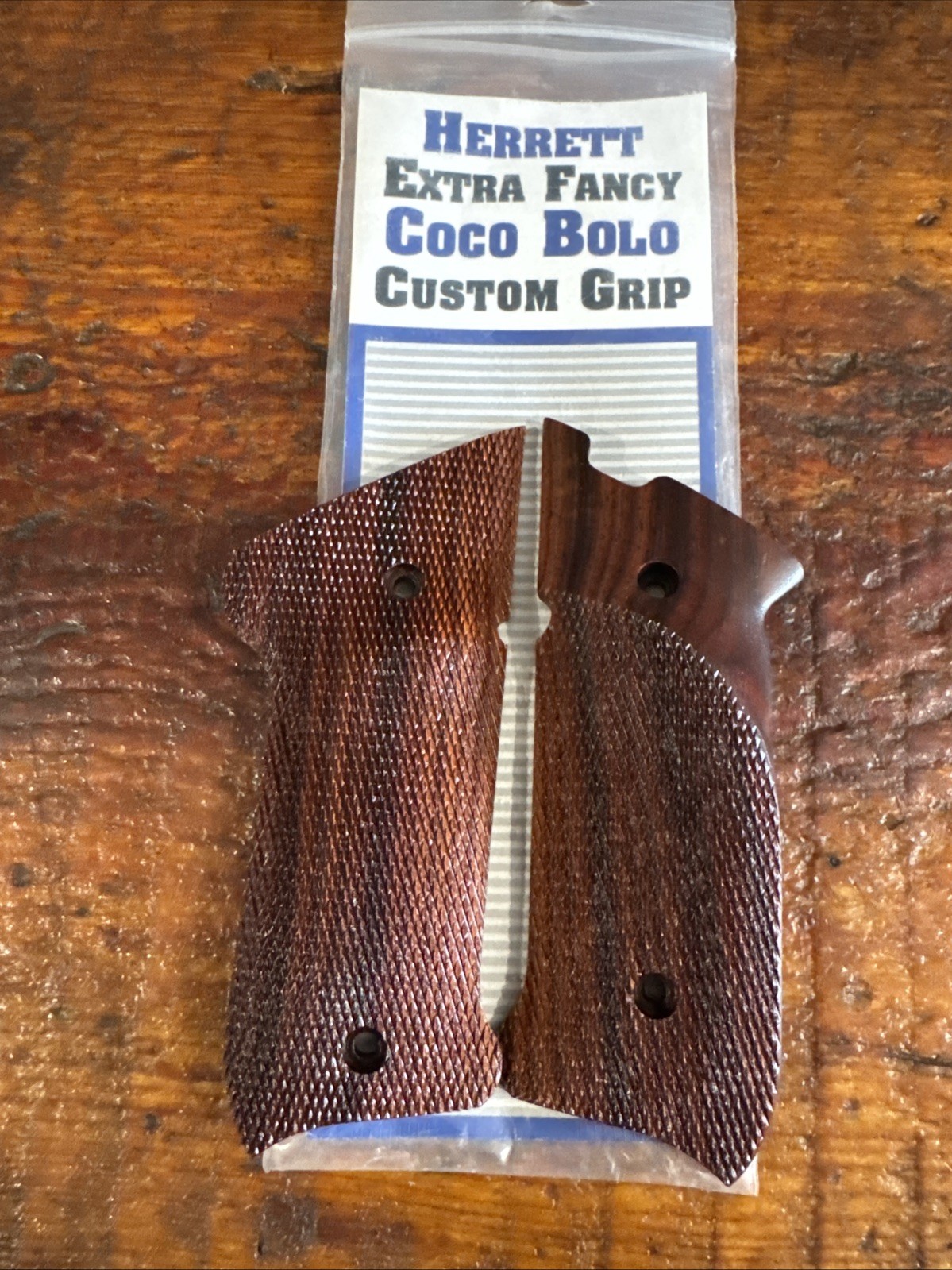 Herrett Extra Fancy Coco Bolo Custom Grip For Ruger Mark II Or Mark III Models Herrett Extra Fancy Coco Bolo Custom Grip For Ruger Mark II Or Mark III Models