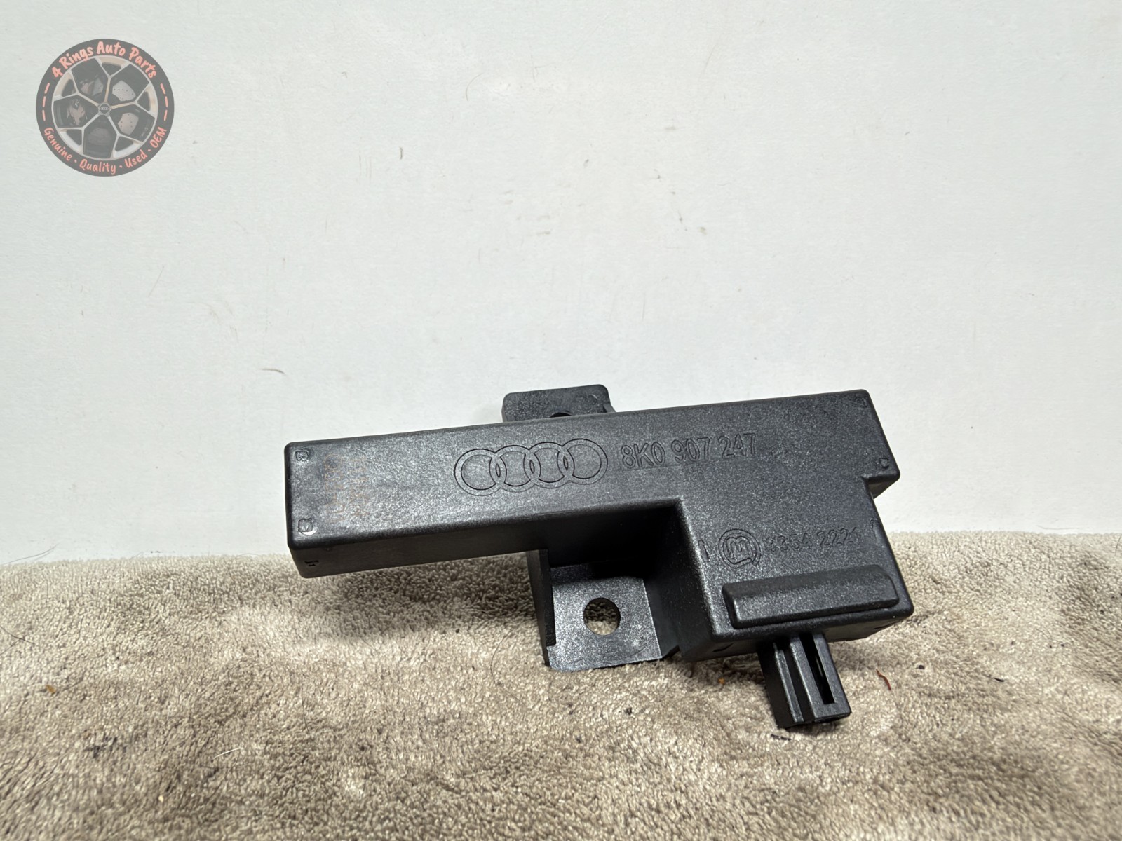 2010-2018 Audi A6 A7 C7 Keyless Entry Antenna OEM 8K0907247 2010-2018 Audi A6 A7 C7 Keyless Entry Antenna OEM 8K0907247