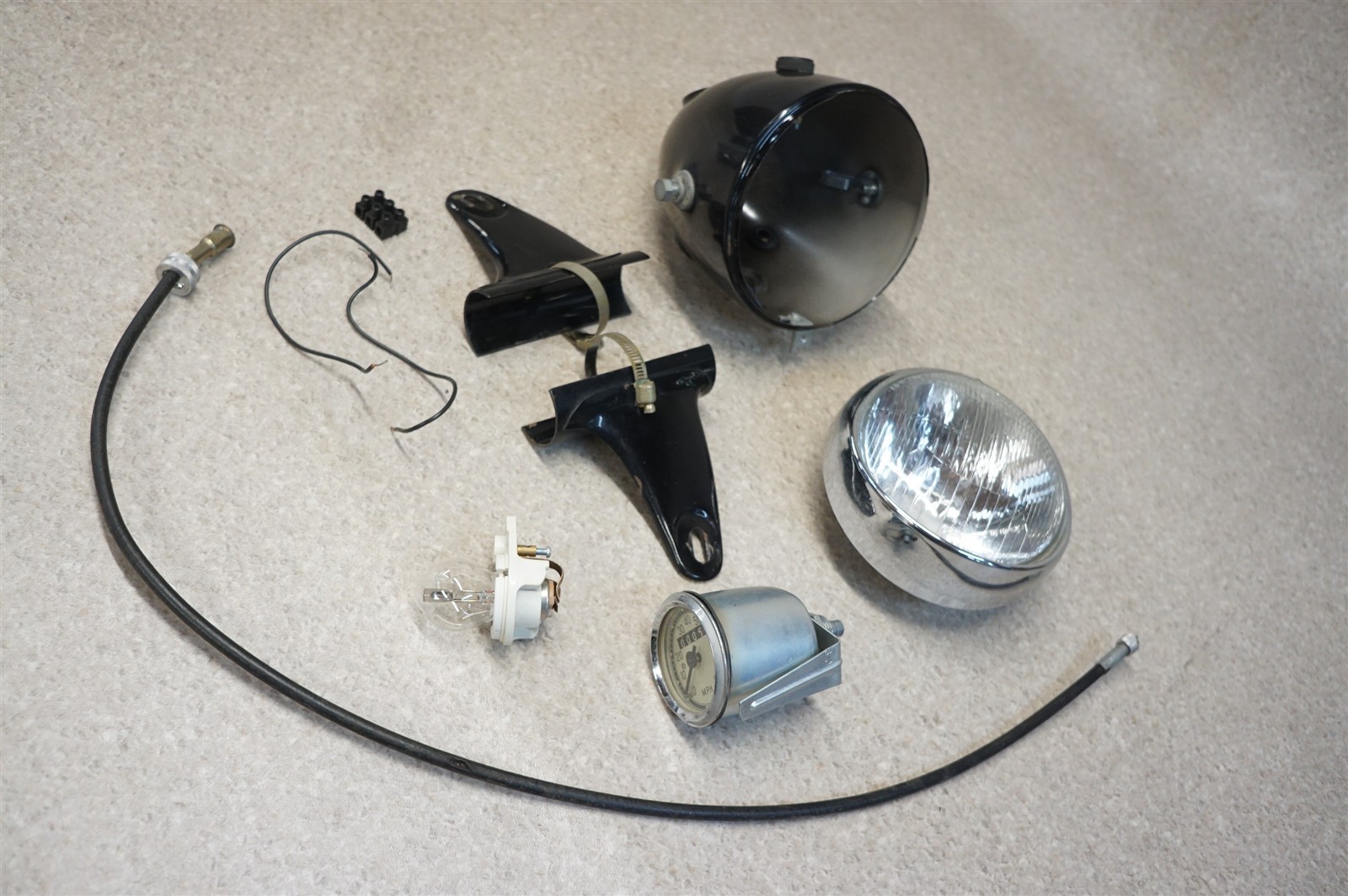 1971 71 Sachs Enduro 125 Stock OEM Complete Headlight Head Light Speedo Mounts 1971 71 Sachs Enduro 125 Stock OEM Complete Headlight Head Light Speedo Mounts