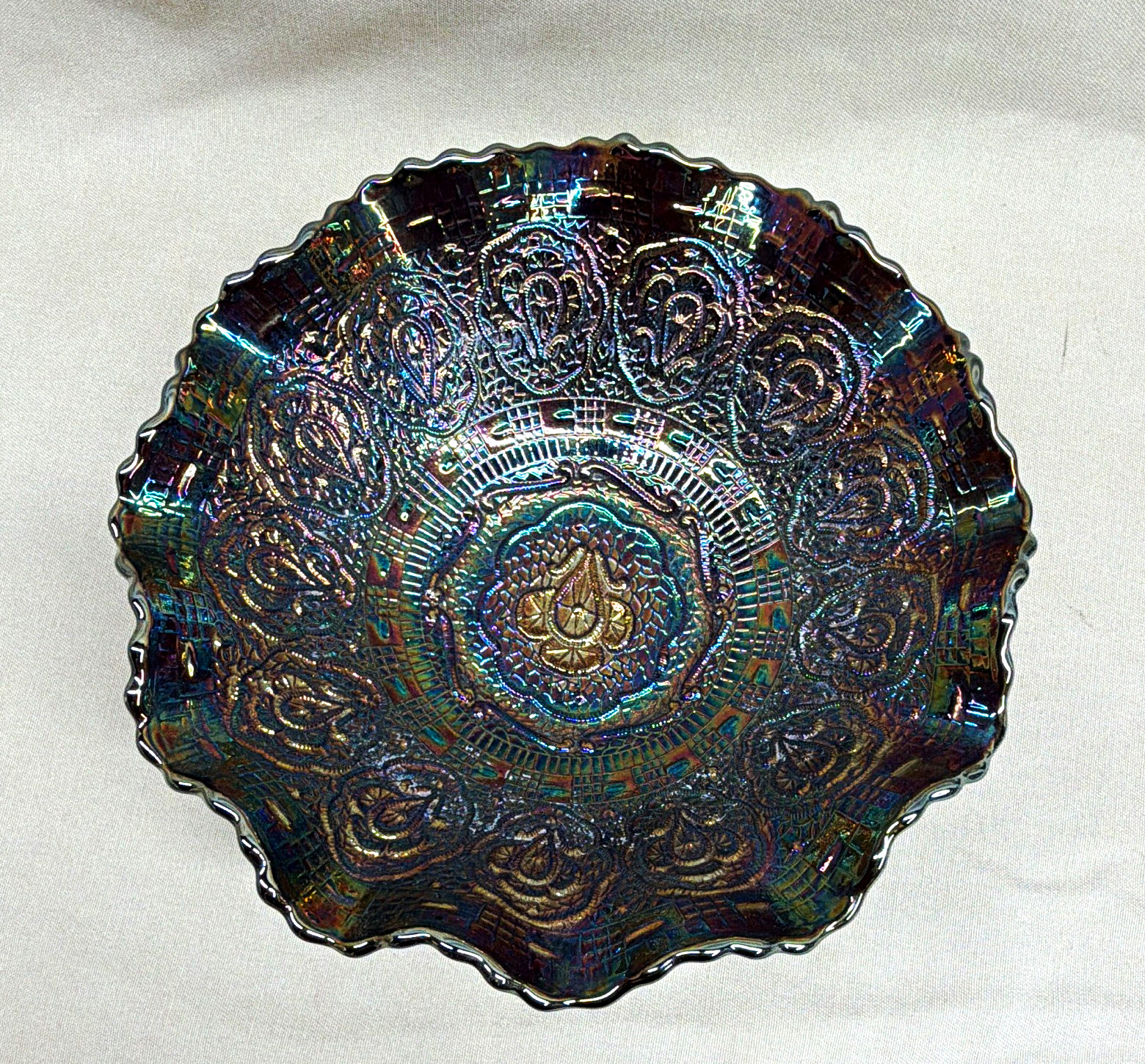 Fenton Persian Medallion Carnival Glass Iridescent Round Bowl 8 in