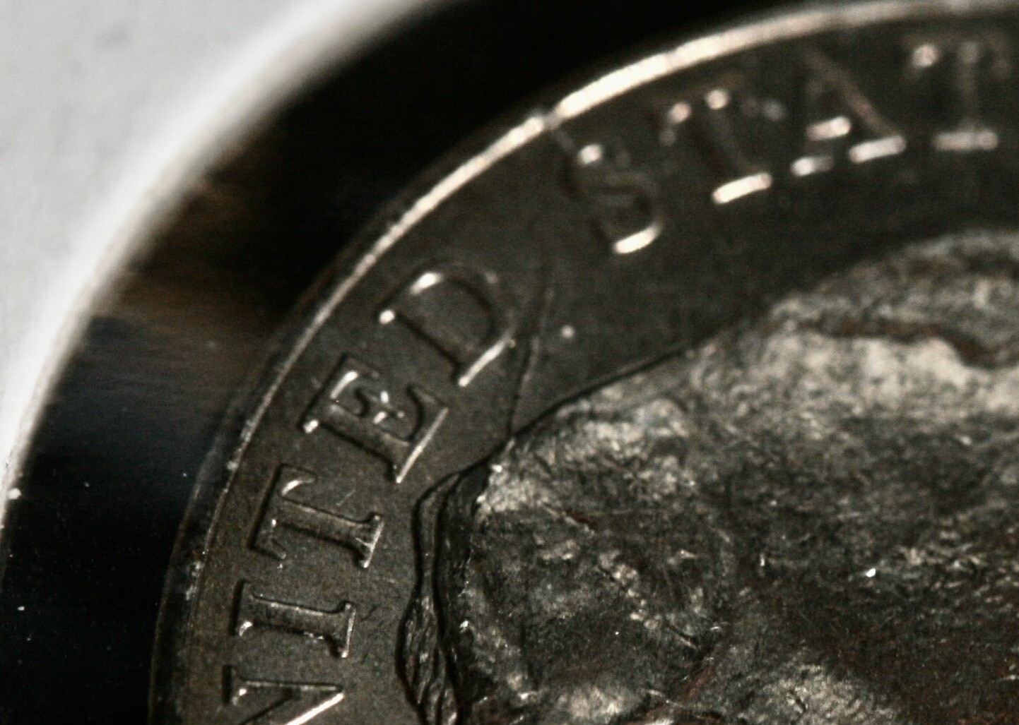 2005-P 5C Rear Wounded Bison Error Coin Jefferson Nickel Die Crack.