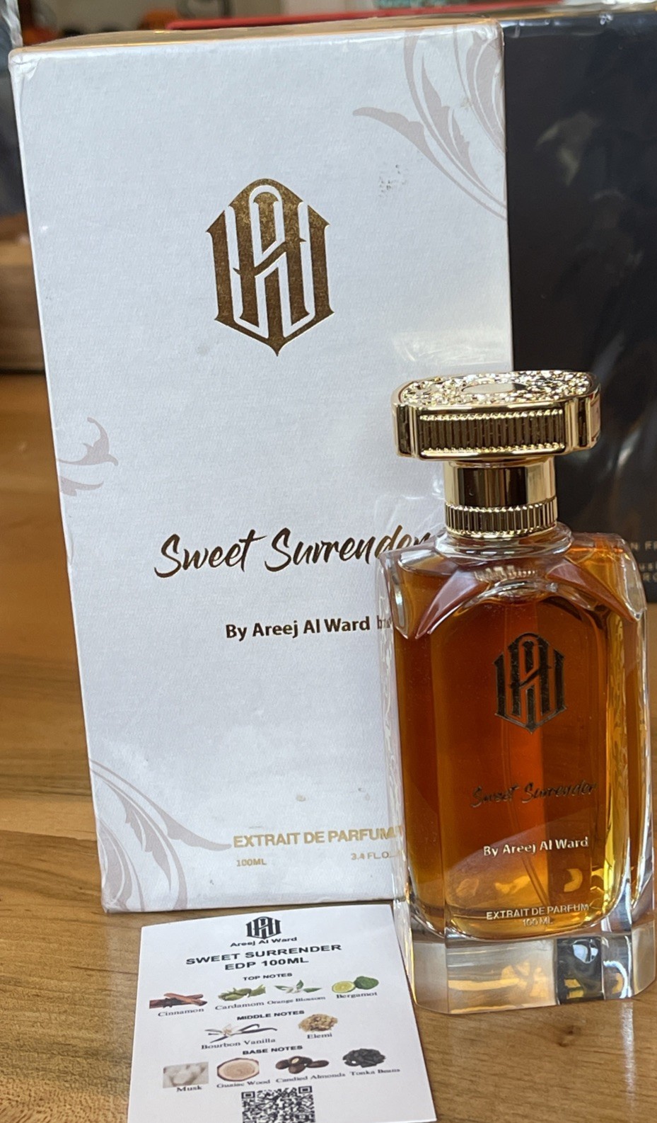 MAISON OUDIQUE SWEET SURRENDER By Areej Al Ward Extrait De Parfum 100ml/3.4oz MAISON OUDIQUE SWEET SURRENDER By Areej Al Ward Extrait De Parfum 100ml/3.4oz