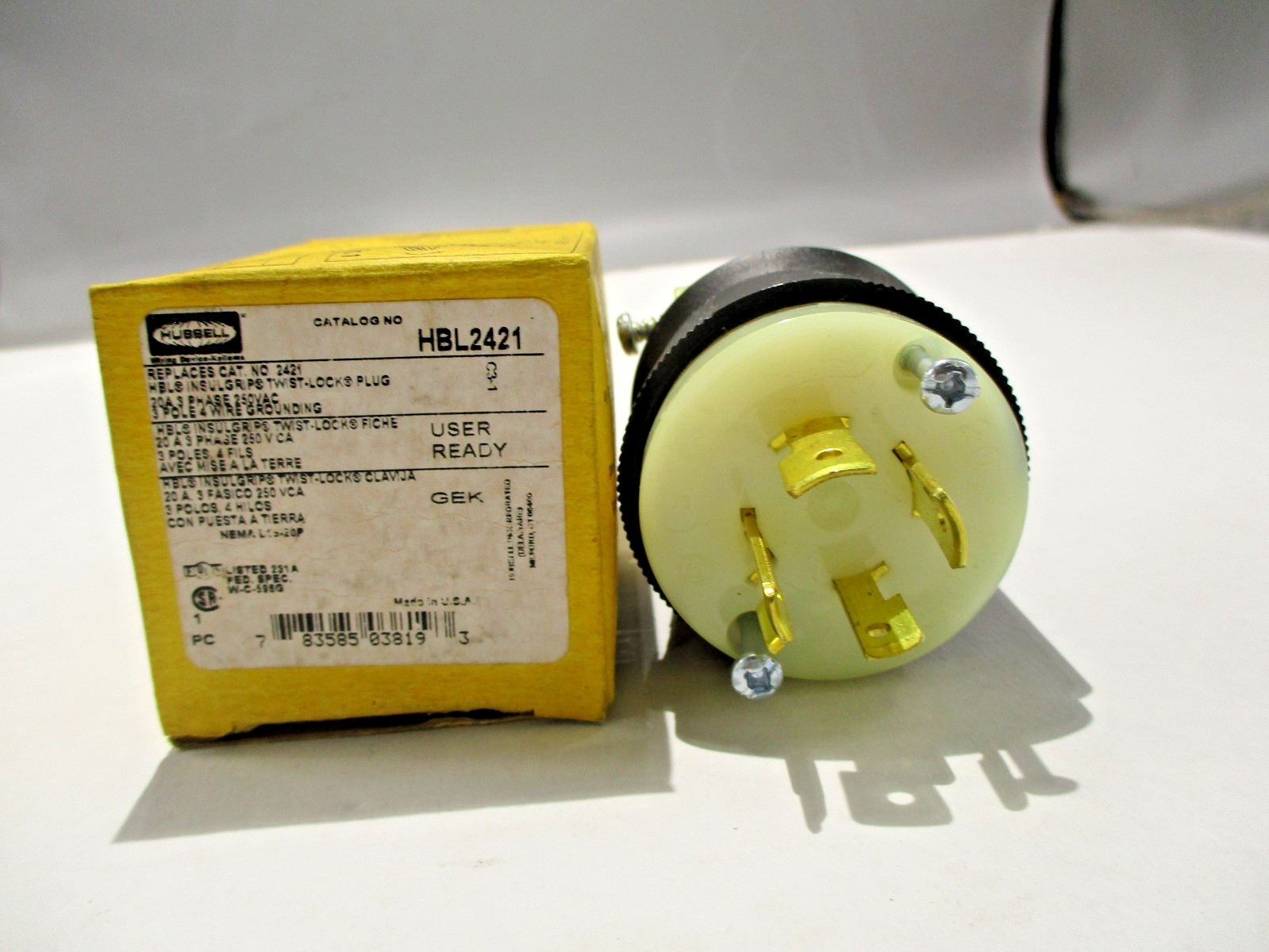 NEW HUBBELL HBL2421 TWIST-LOCK PLUG 20A 250V