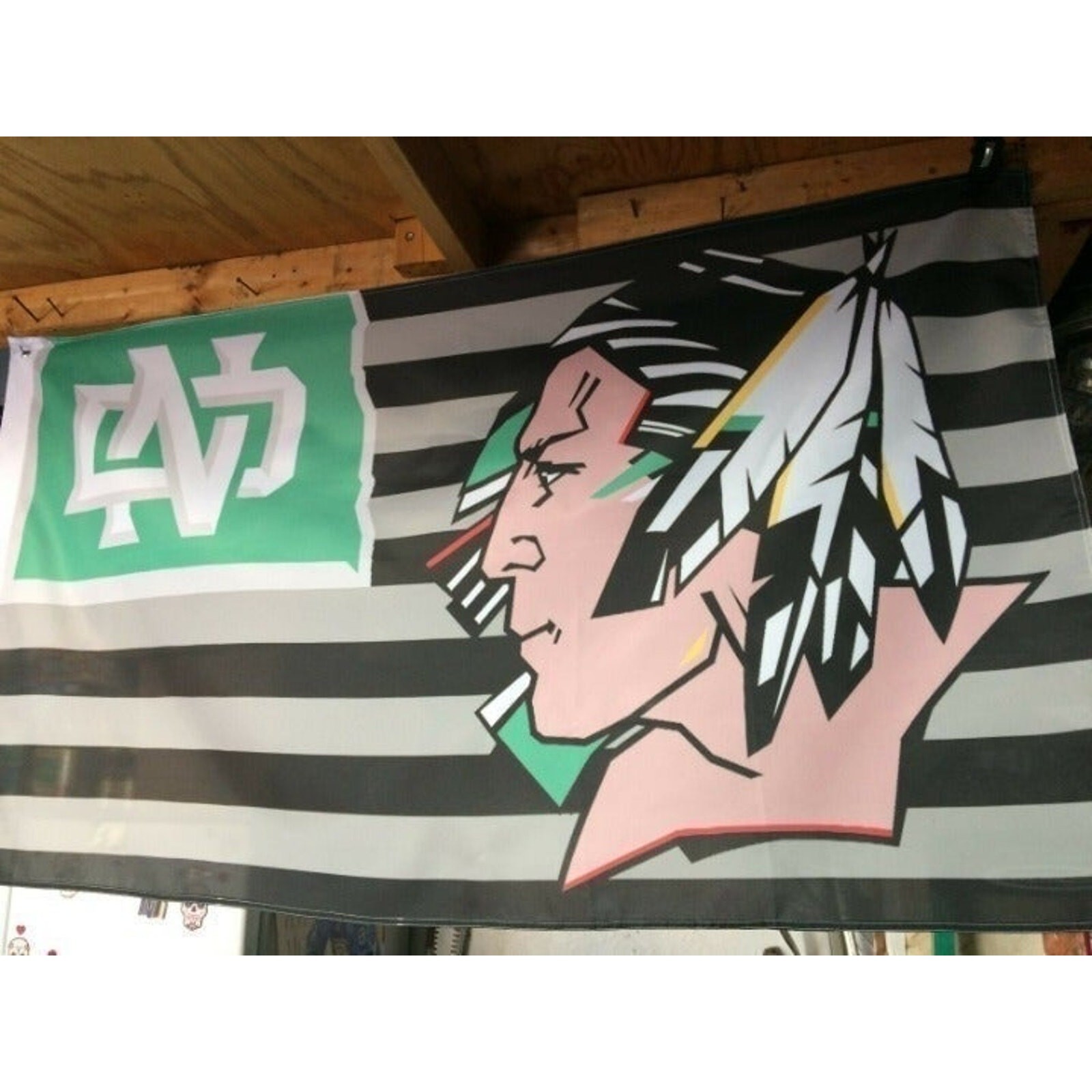 UND University North Dakota Fighting Sioux 5ft Flag UND University North Dakota Fighting Sioux 5ft Flag