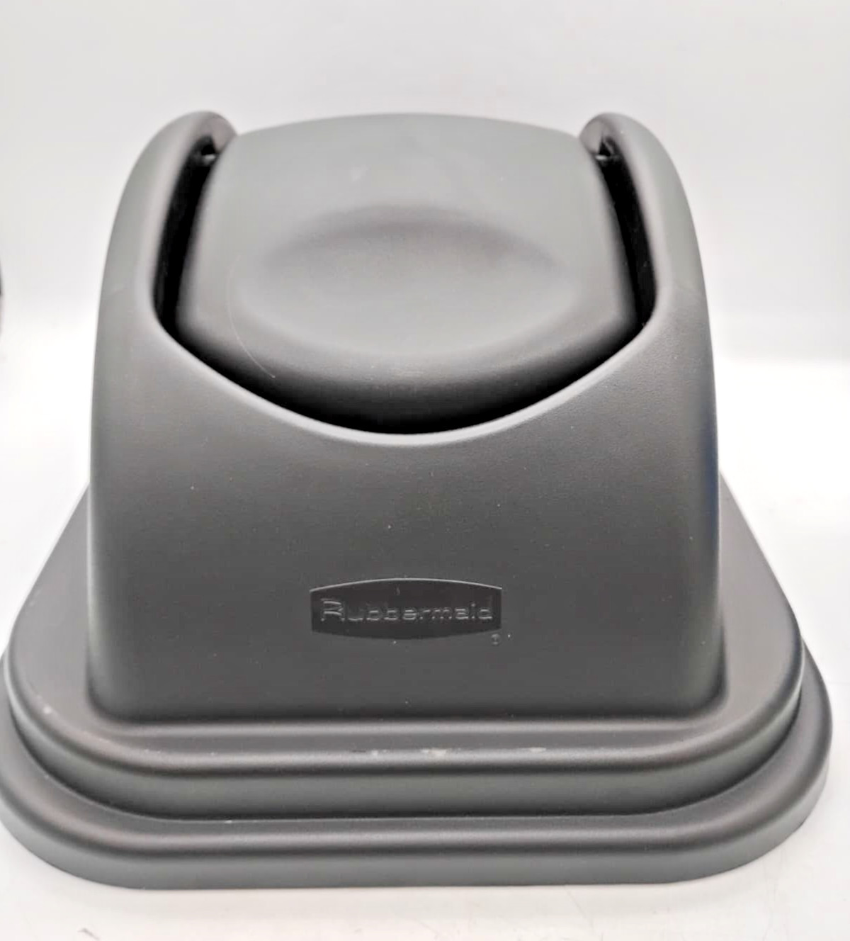 Rubbermaid Swing Top Wastebasket Lid Black 41QT 10.25G FG306700BLA Lid Only