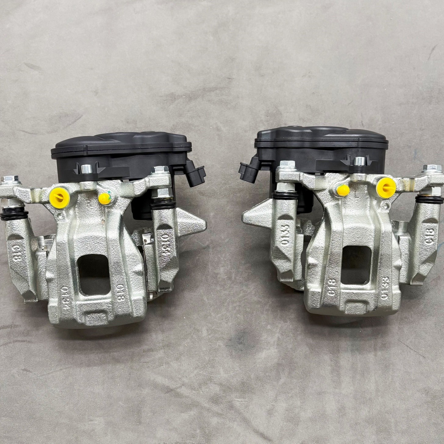 1 Pair Rear Left + Right Disc Brake Calipers For Toyota Corolla 2019-2025 FWD