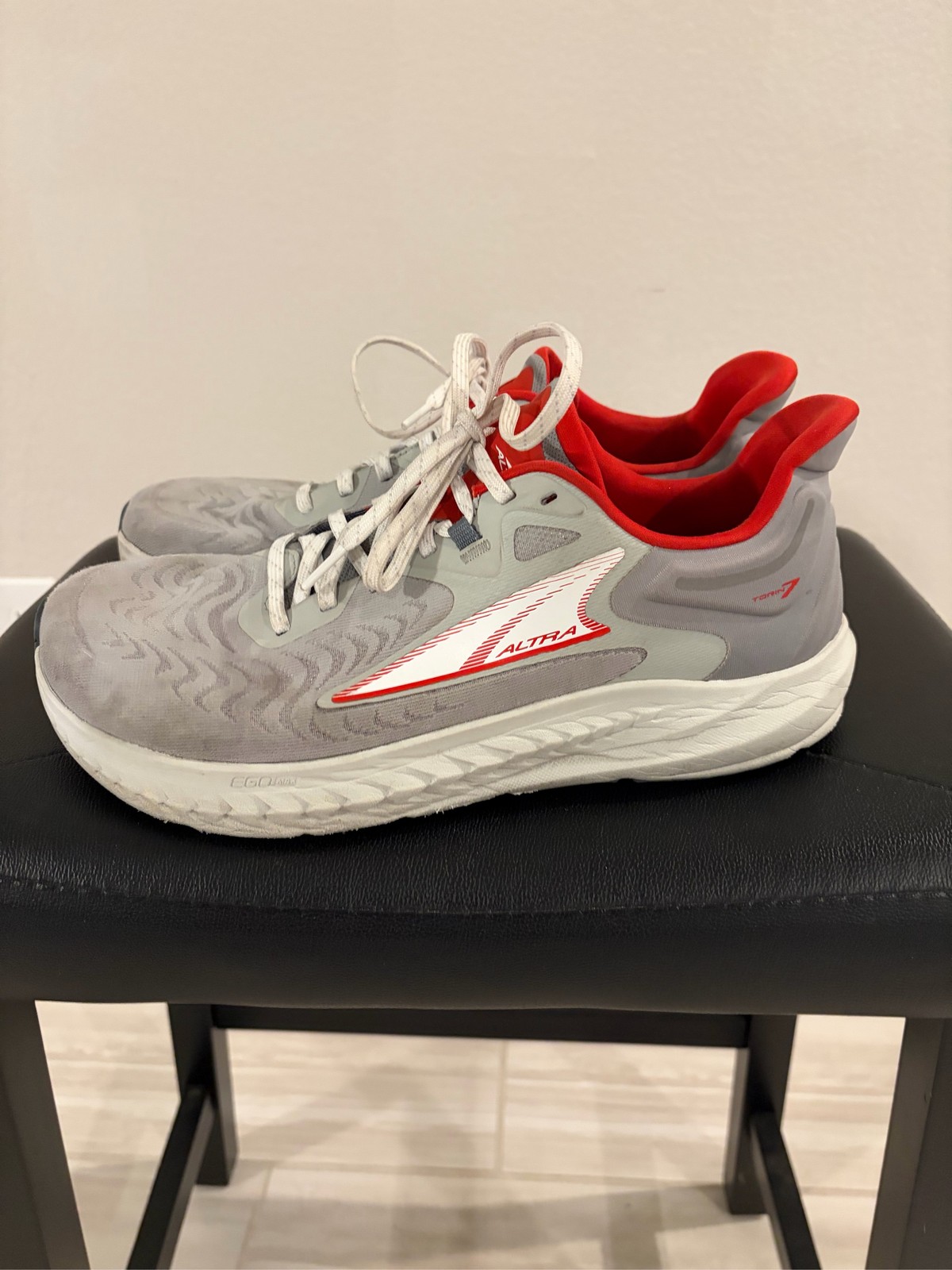 Altra Torin 7 Men\'s Running Shoes Gray Red Zero Drop Athletic Sneakers 10.5